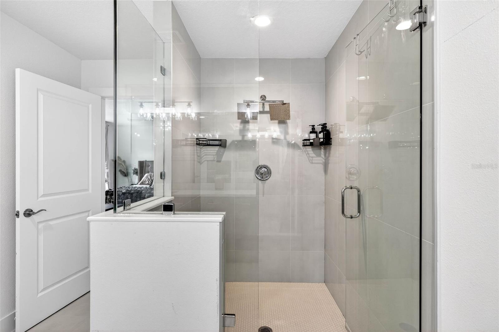 Image 21 of 54 For 610 Chelsea Street