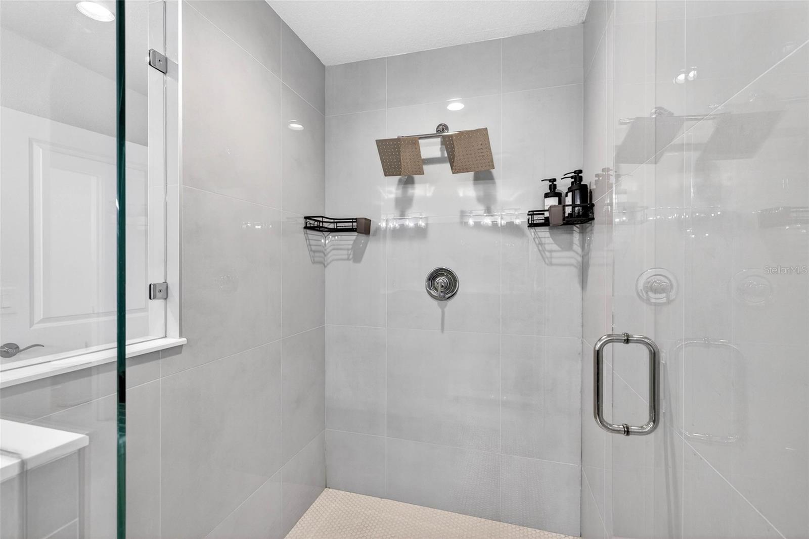 Image 22 of 54 For 610 Chelsea Street