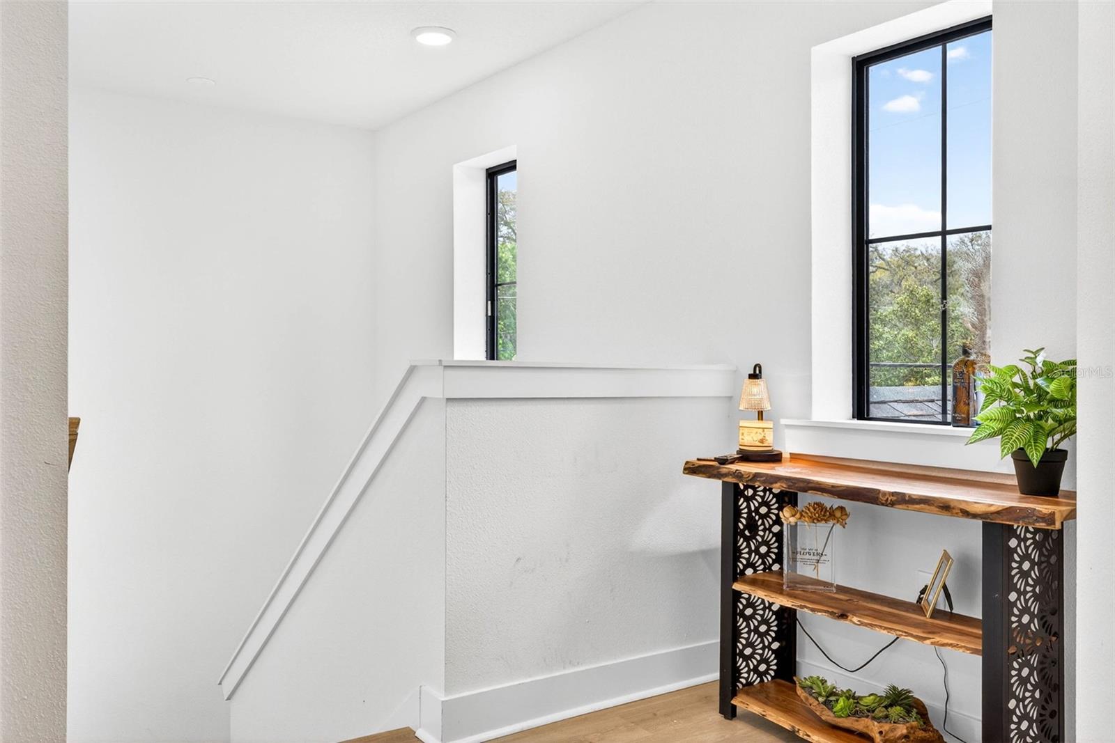 Image 24 of 54 For 610 Chelsea Street