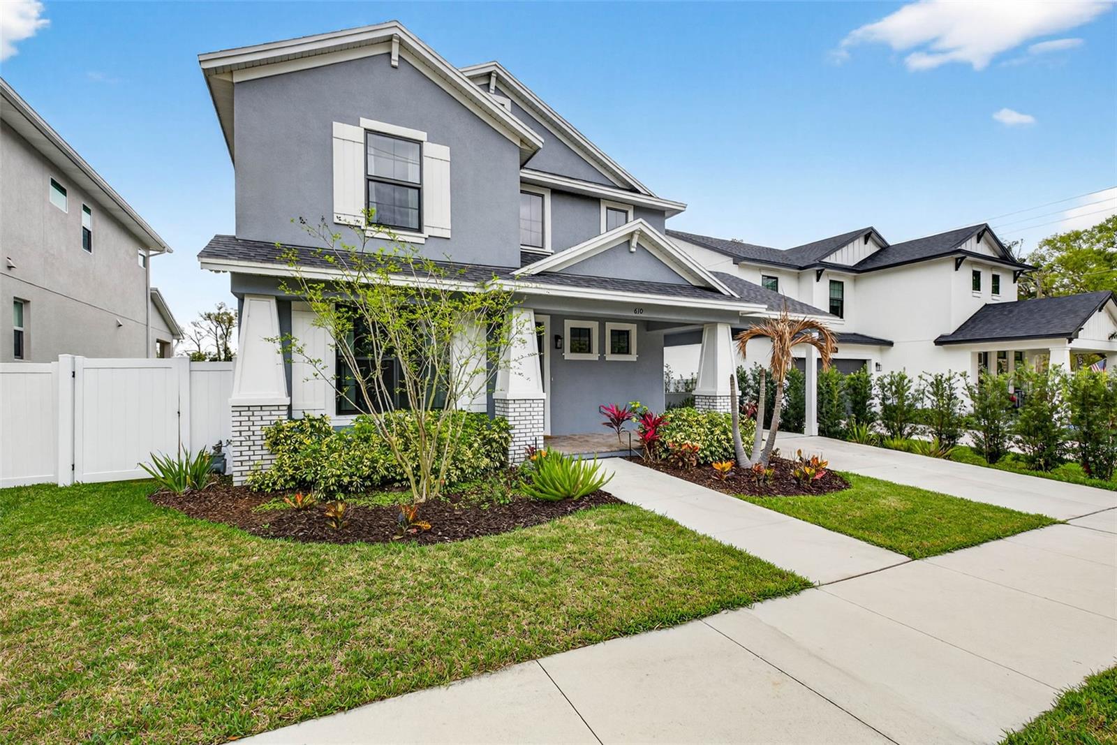 Image 3 of 54 For 610 Chelsea Street