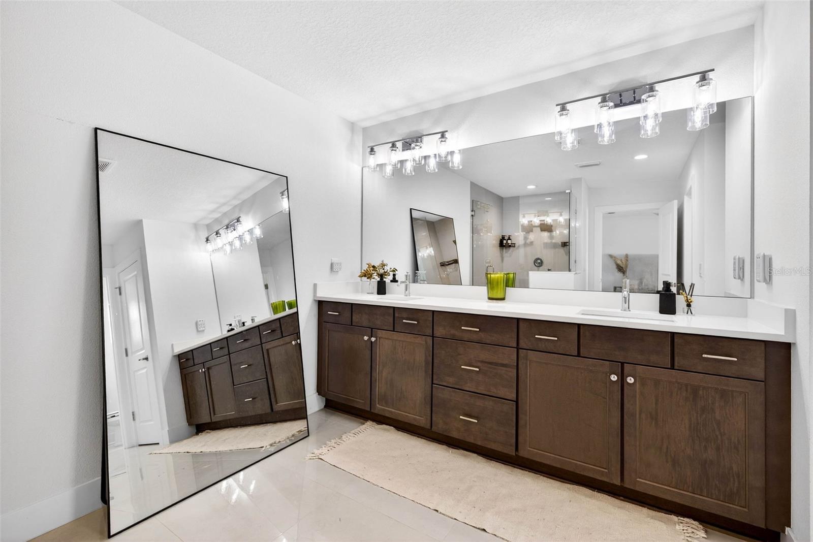 Image 33 of 54 For 610 Chelsea Street