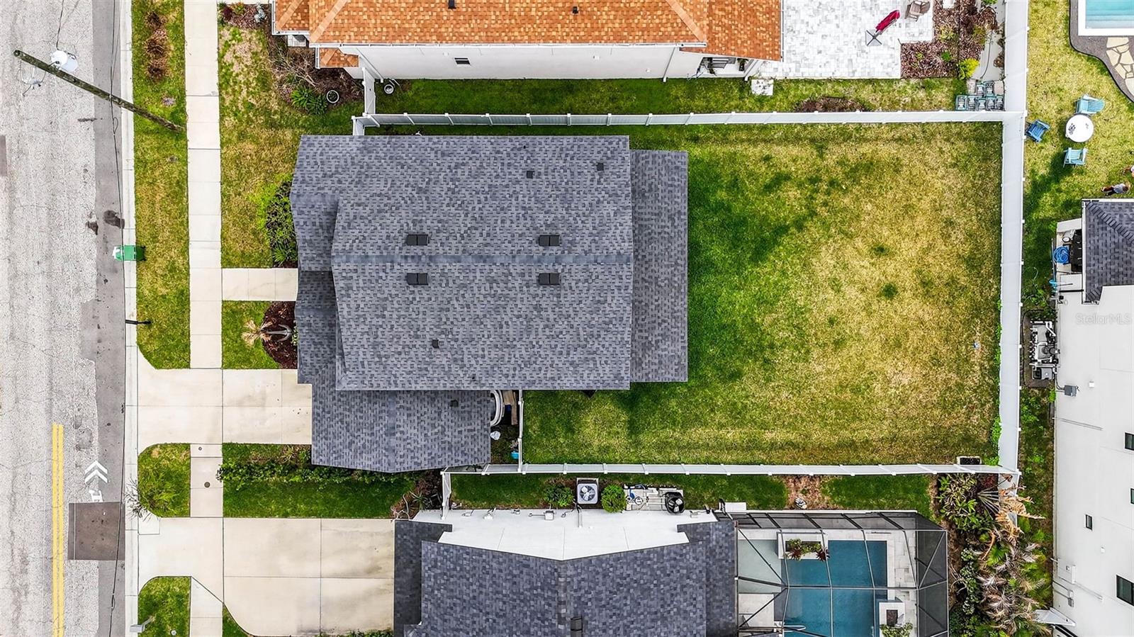 Image 42 of 54 For 610 Chelsea Street