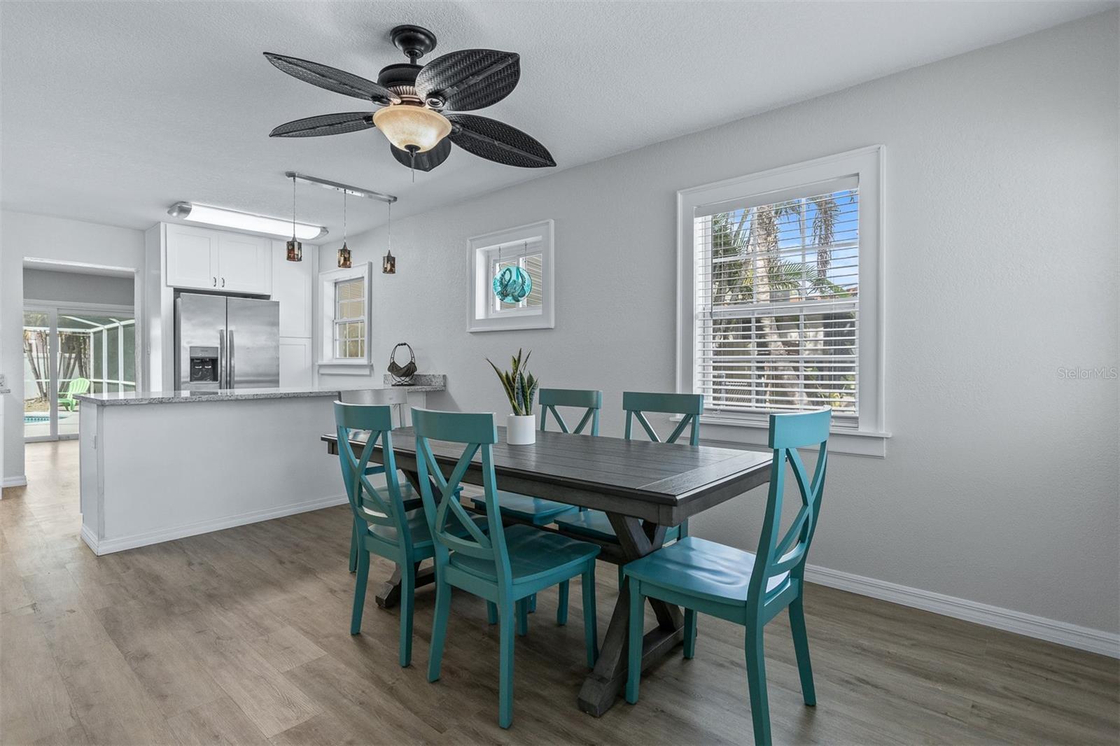 Image 11 of 56 For 711 Bayshore Drive