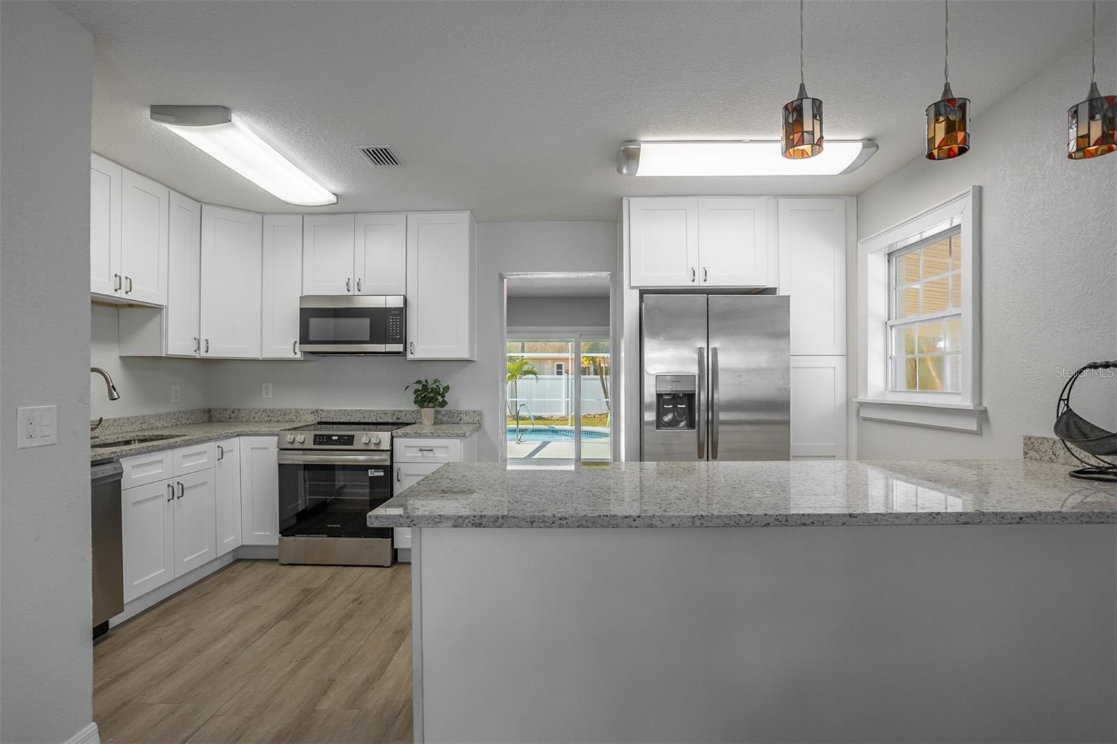 Image 13 of 56 For 711 Bayshore Drive