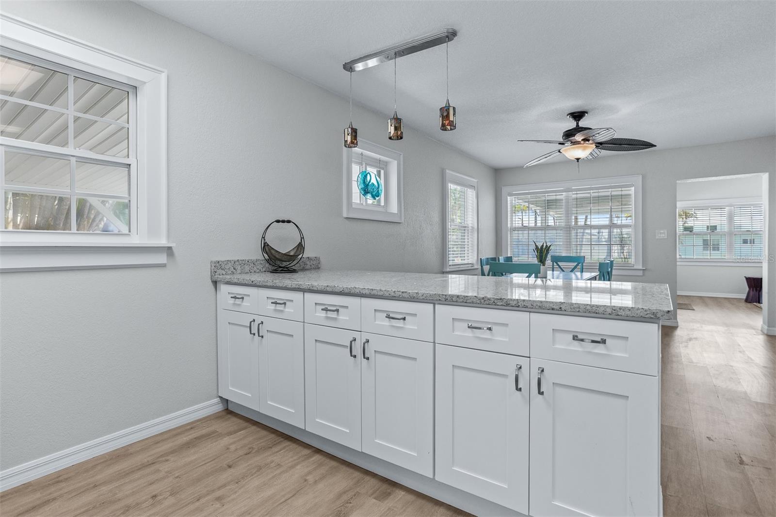 Image 18 of 56 For 711 Bayshore Drive