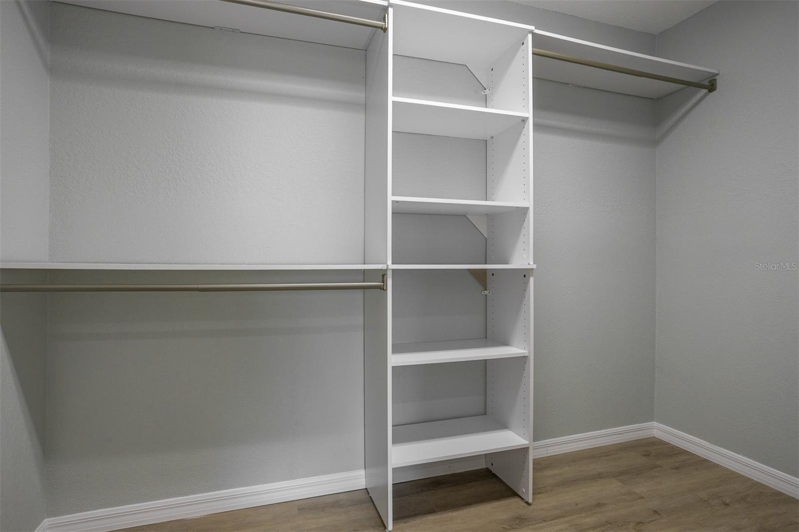 Image 27 of 56 For 711 Bayshore Drive