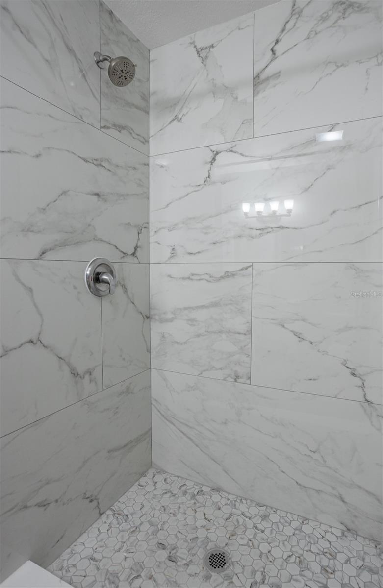 Image 32 of 56 For 711 Bayshore Drive