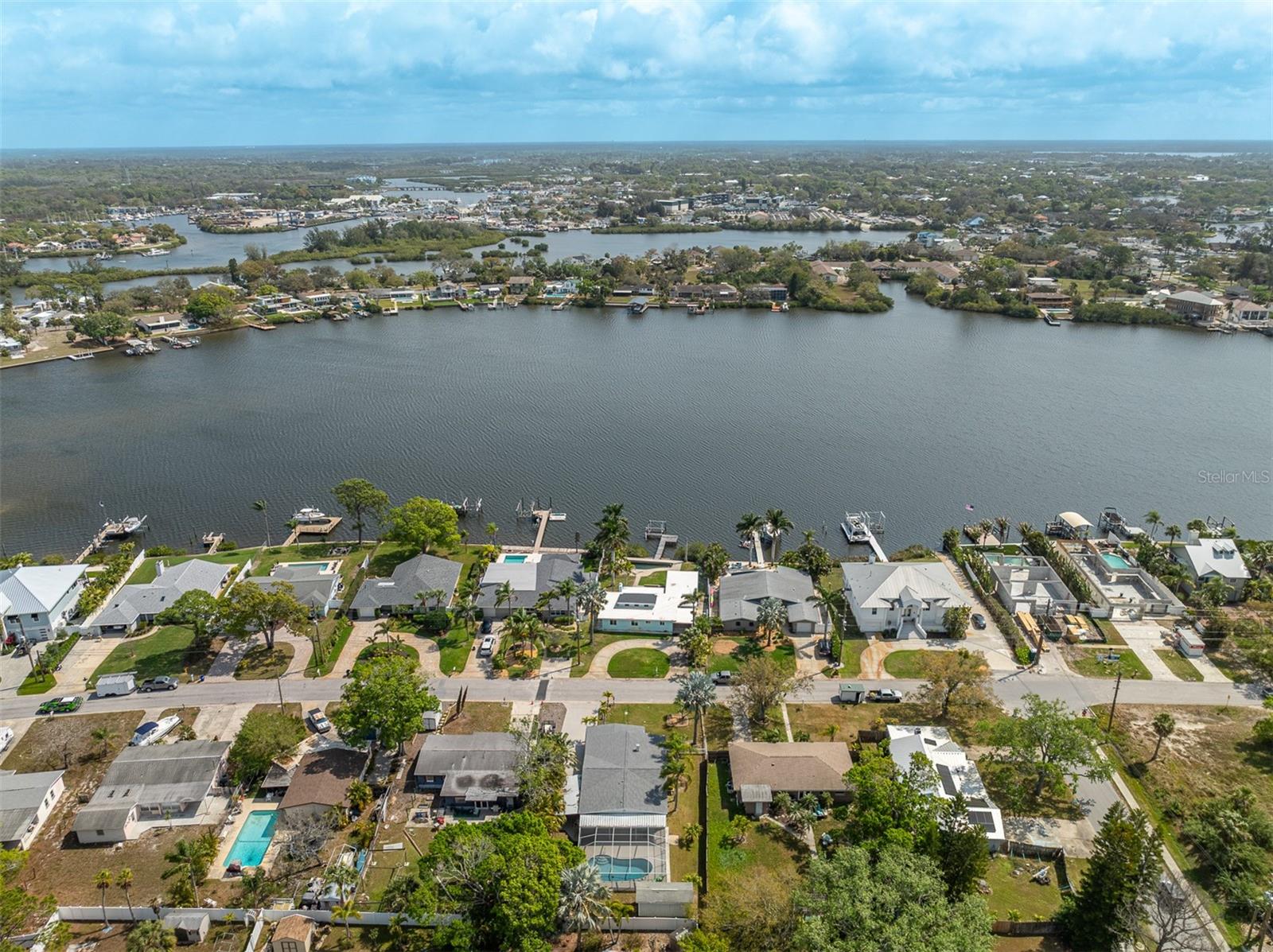 Image 53 of 56 For 711 Bayshore Drive