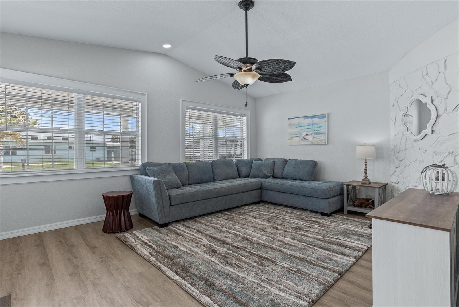 Image 8 of 56 For 711 Bayshore Drive