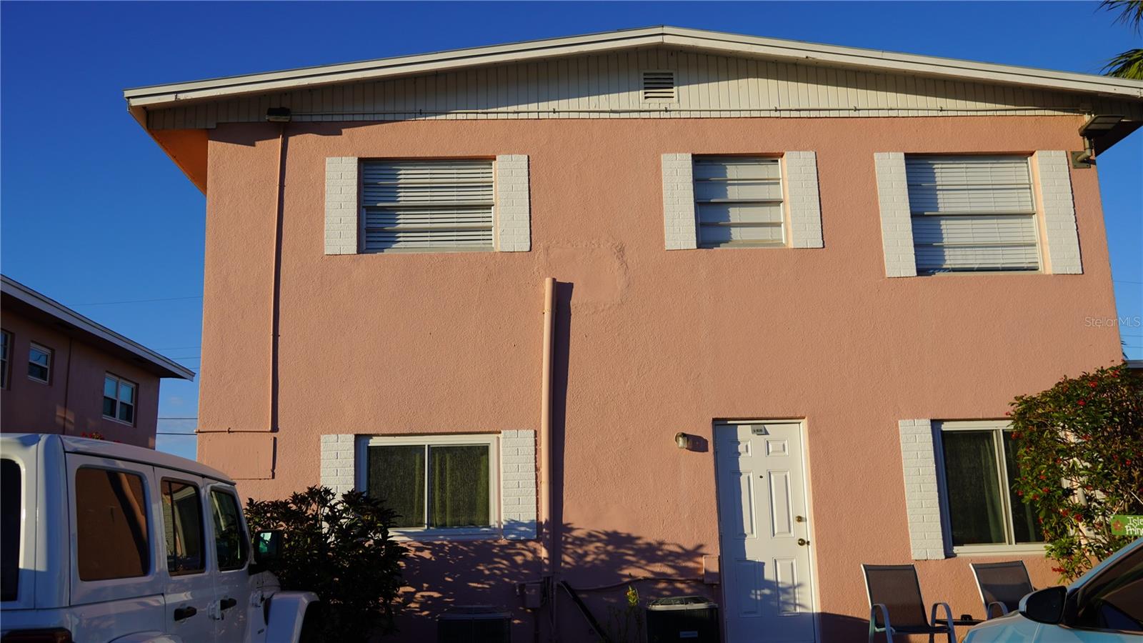 Image 2 of 13 For 416 Monroe Avenue F201