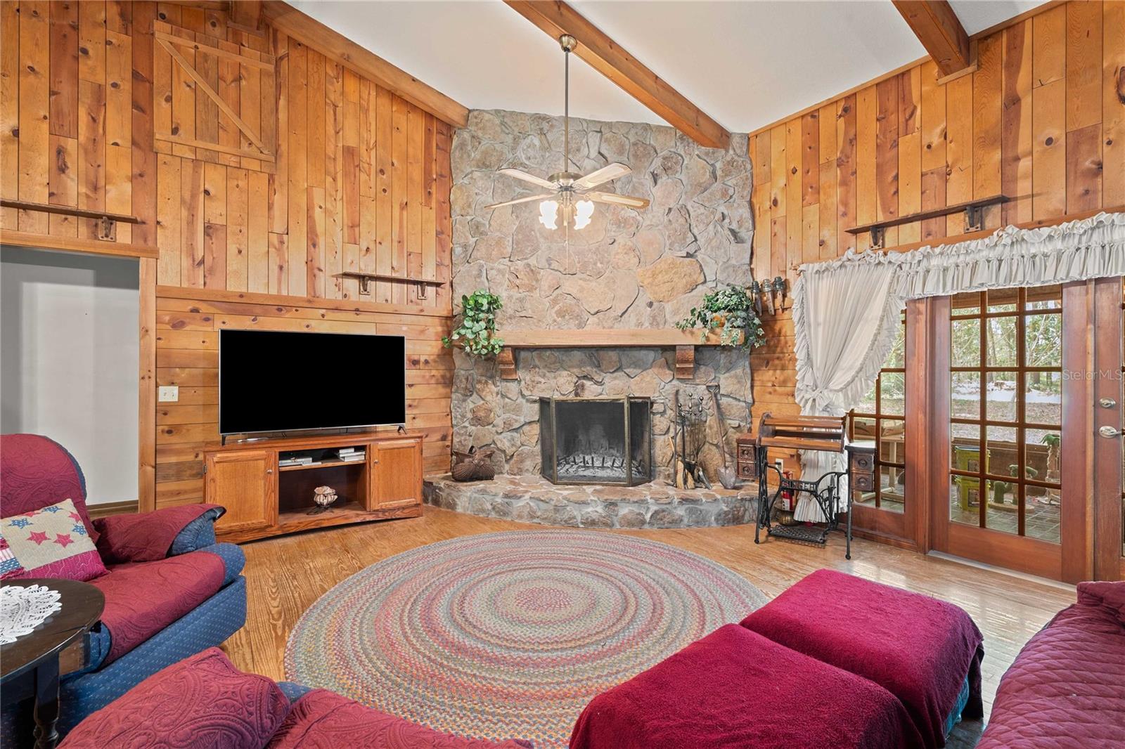 Image 23 of 53 For 17055 Sweetwater Road