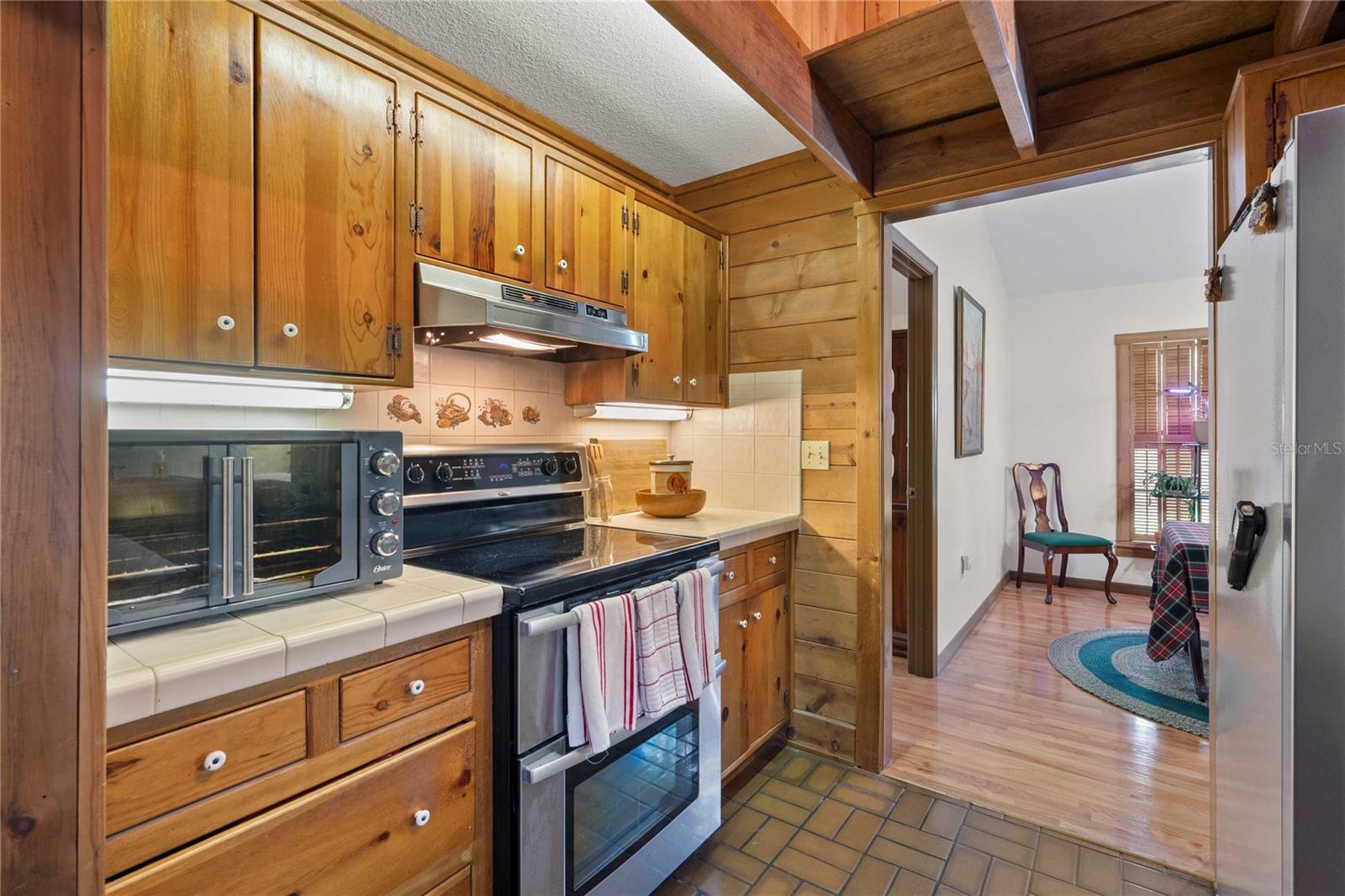 Image 25 of 53 For 17055 Sweetwater Road