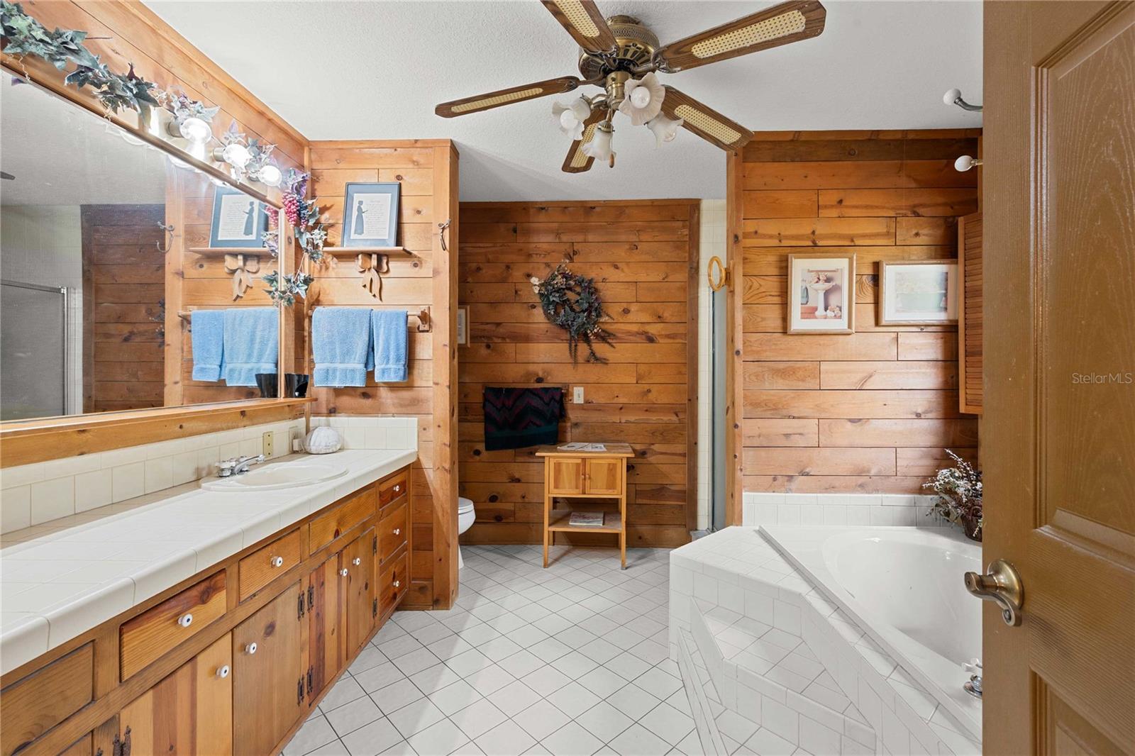 Image 40 of 53 For 17055 Sweetwater Road