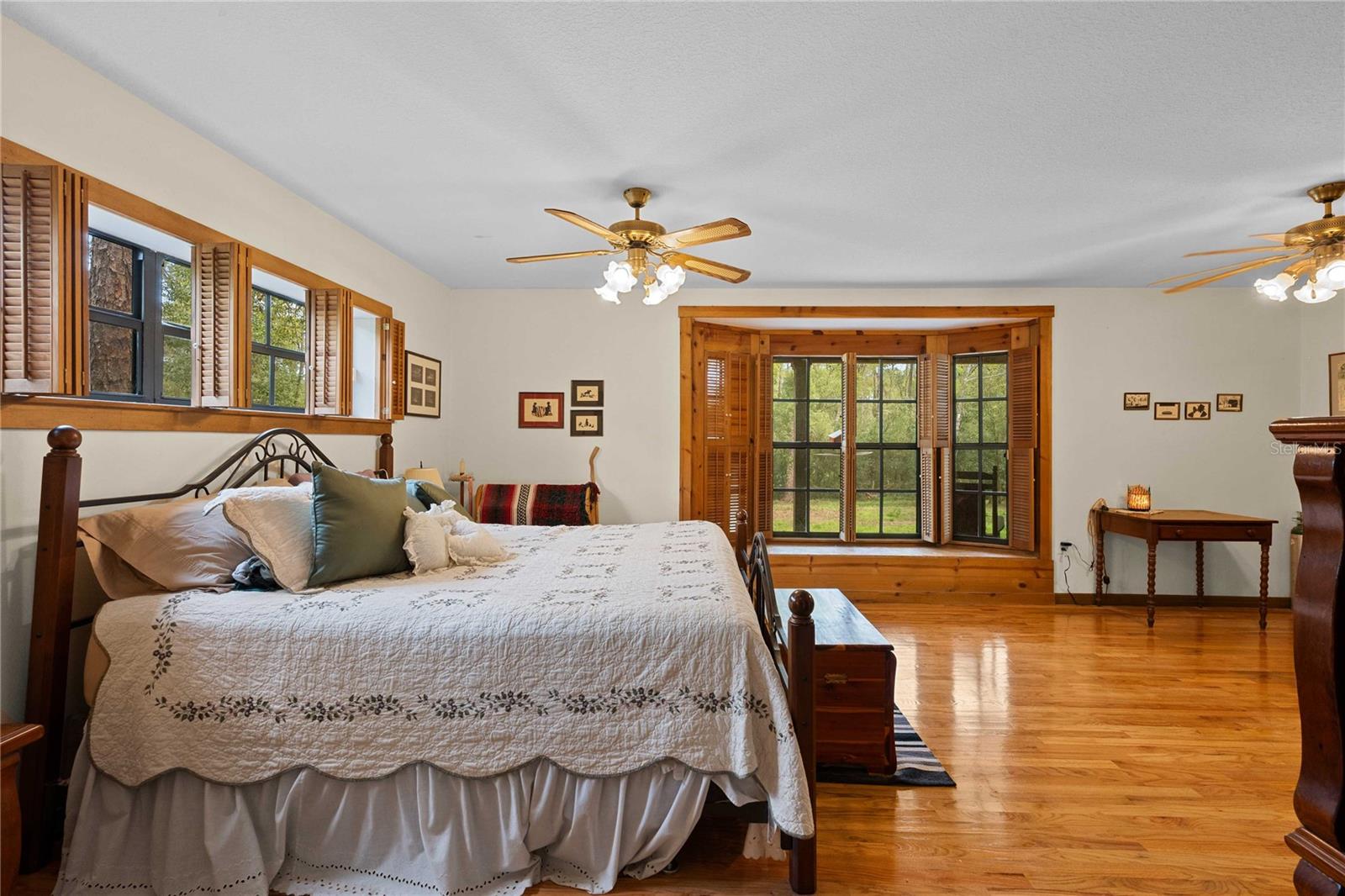 Image 43 of 53 For 17055 Sweetwater Road