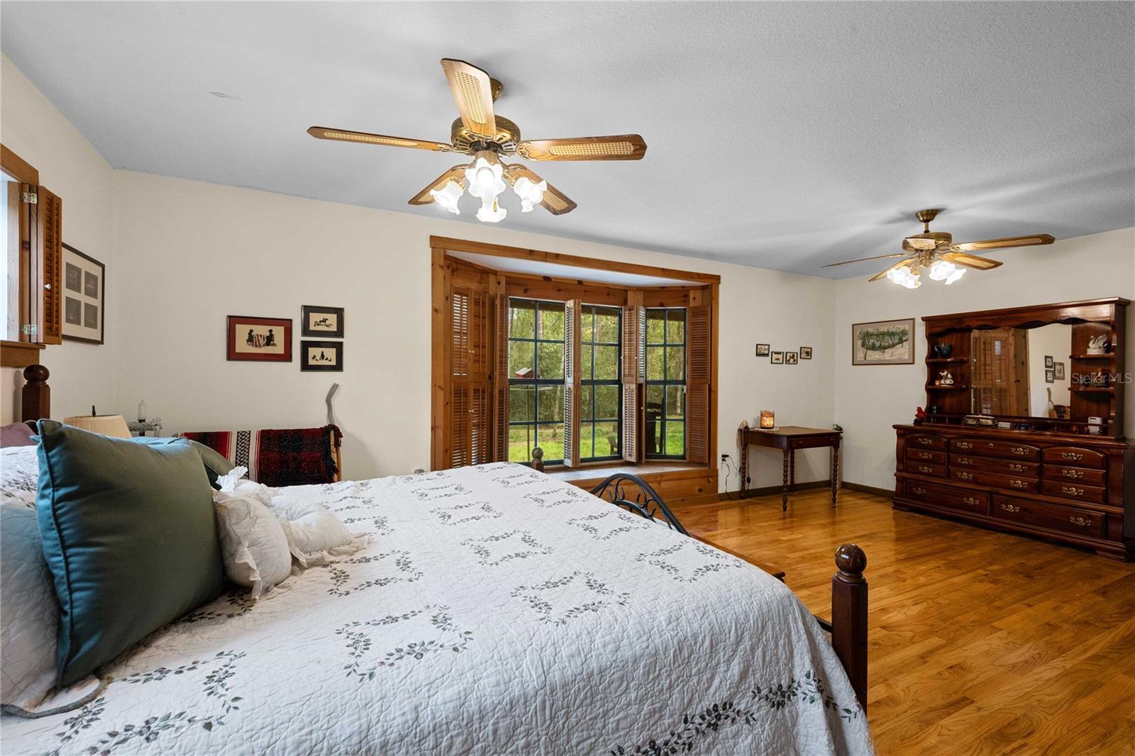 Image 44 of 53 For 17055 Sweetwater Road