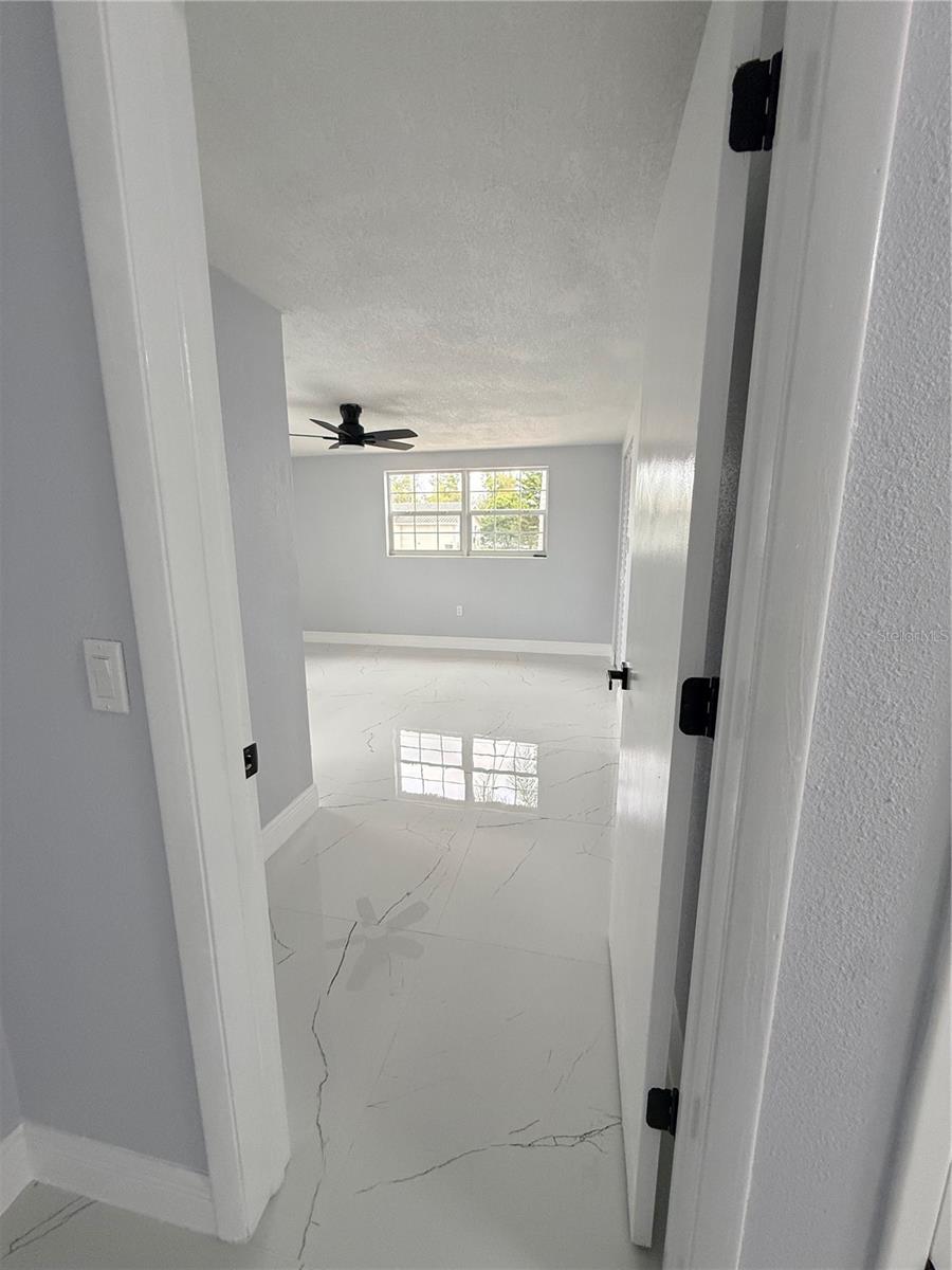 Image 10 of 26 For 10433 Laburnum Drive