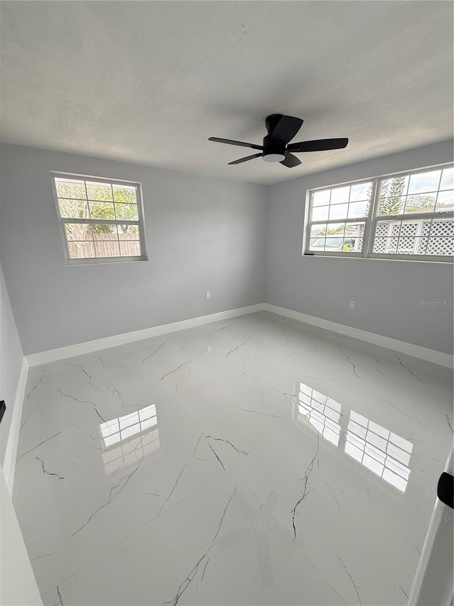 Image 12 of 26 For 10433 Laburnum Drive