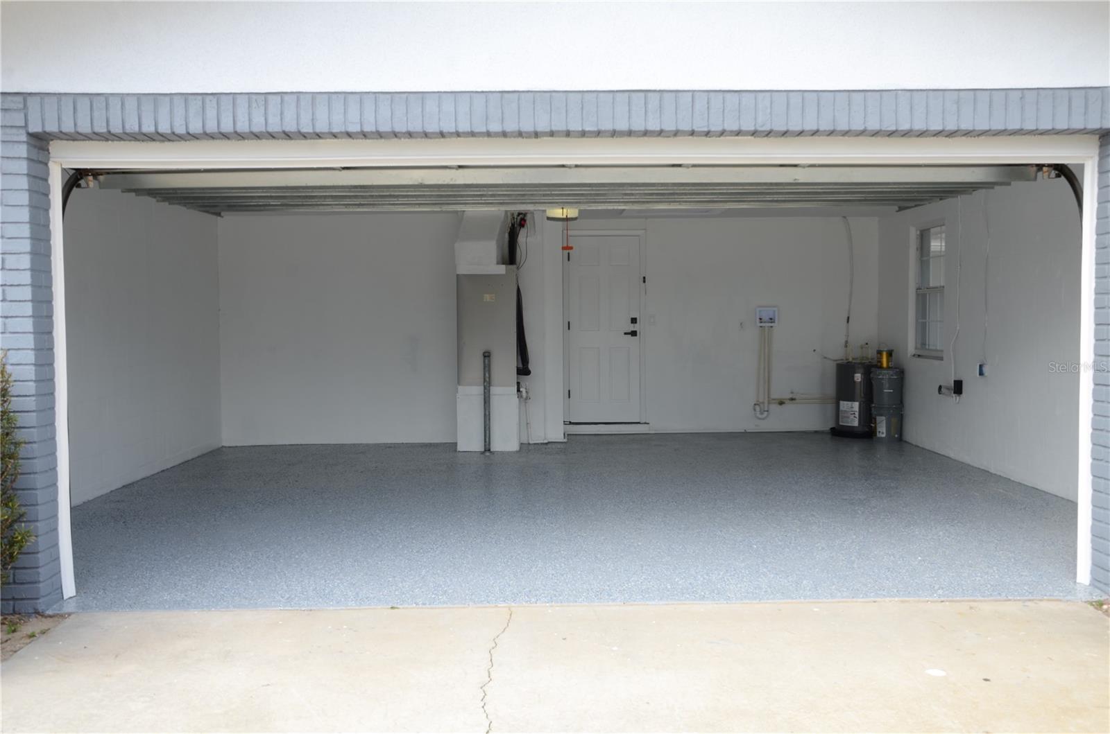 Image 22 of 26 For 10433 Laburnum Drive