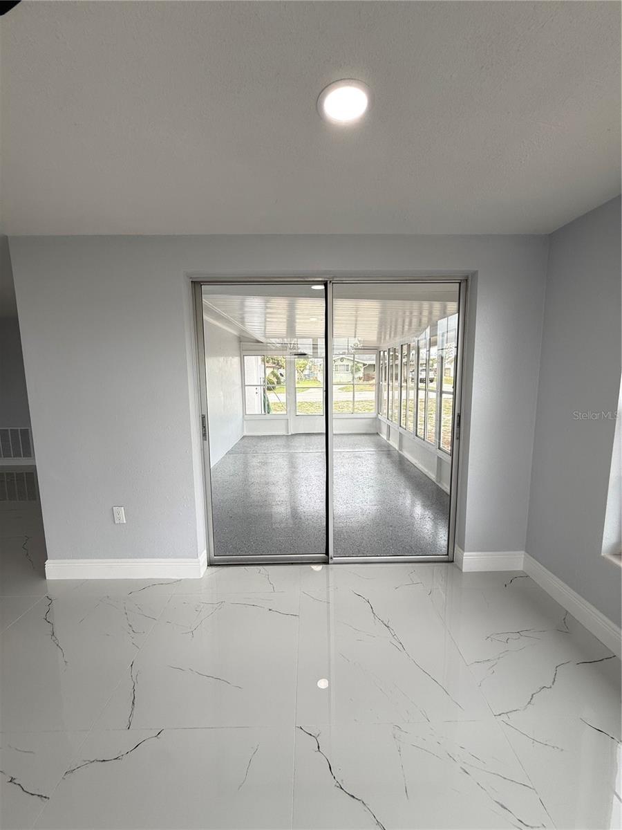 Image 24 of 26 For 10433 Laburnum Drive