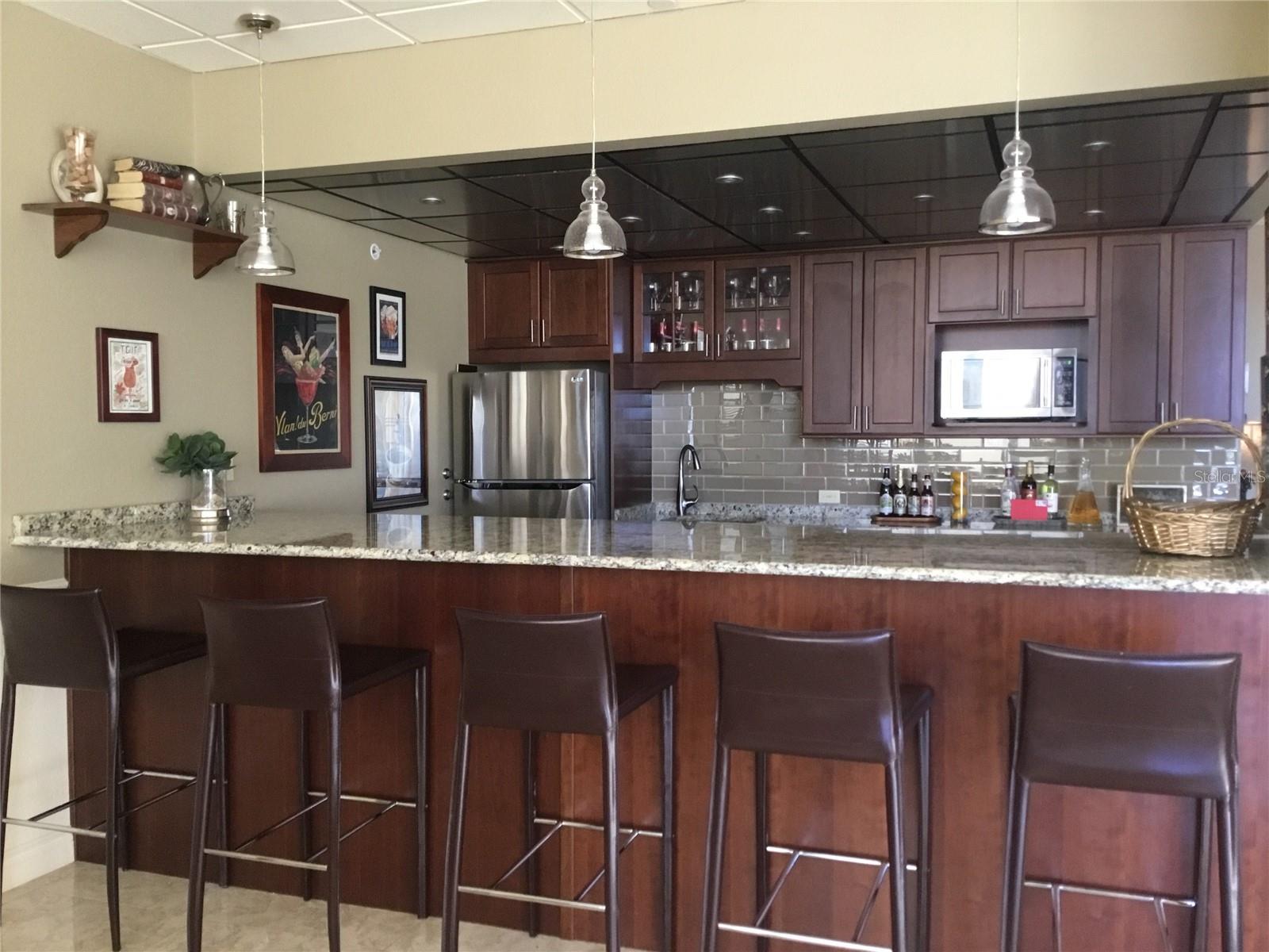 Image 16 of 26 For 1621 Gulf Boulevard 1406