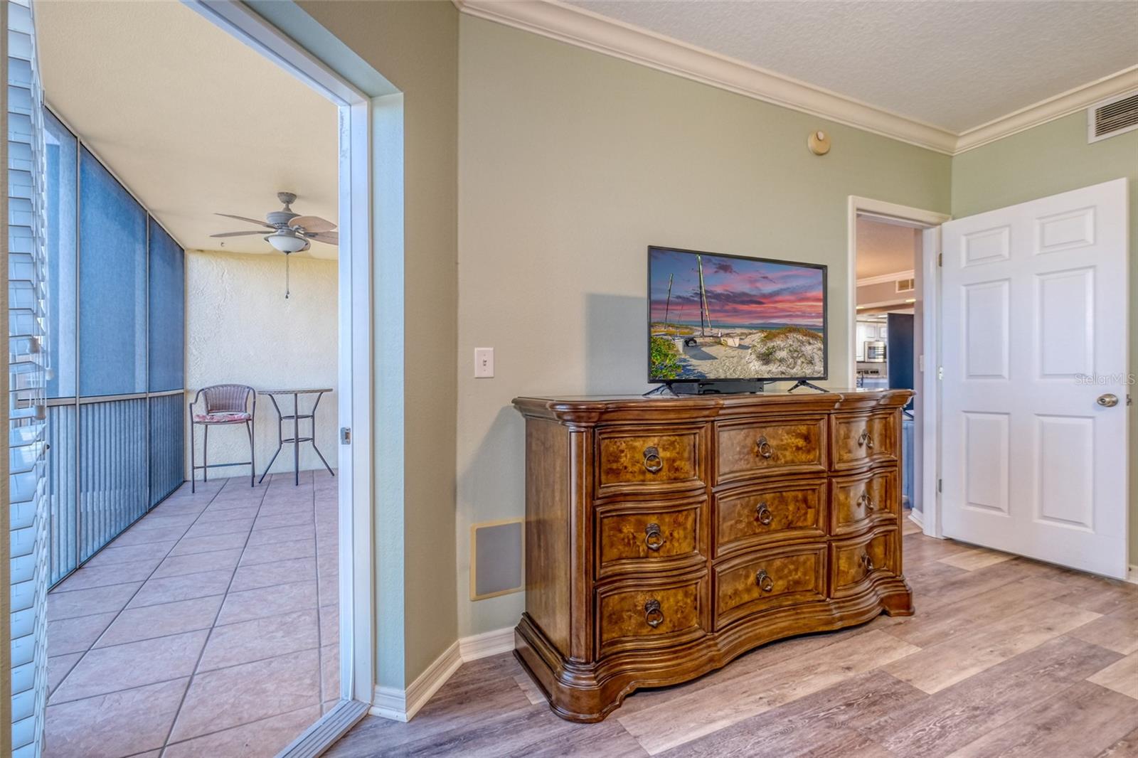 Image 13 of 36 For 960 Starkey Road 1502