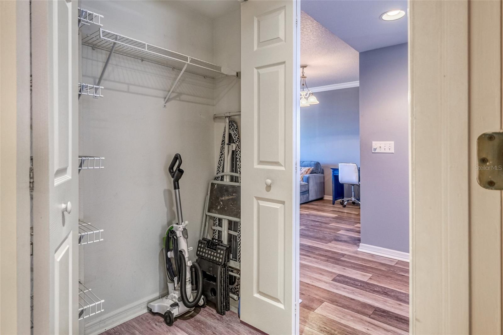 Image 24 of 36 For 960 Starkey Road 1502