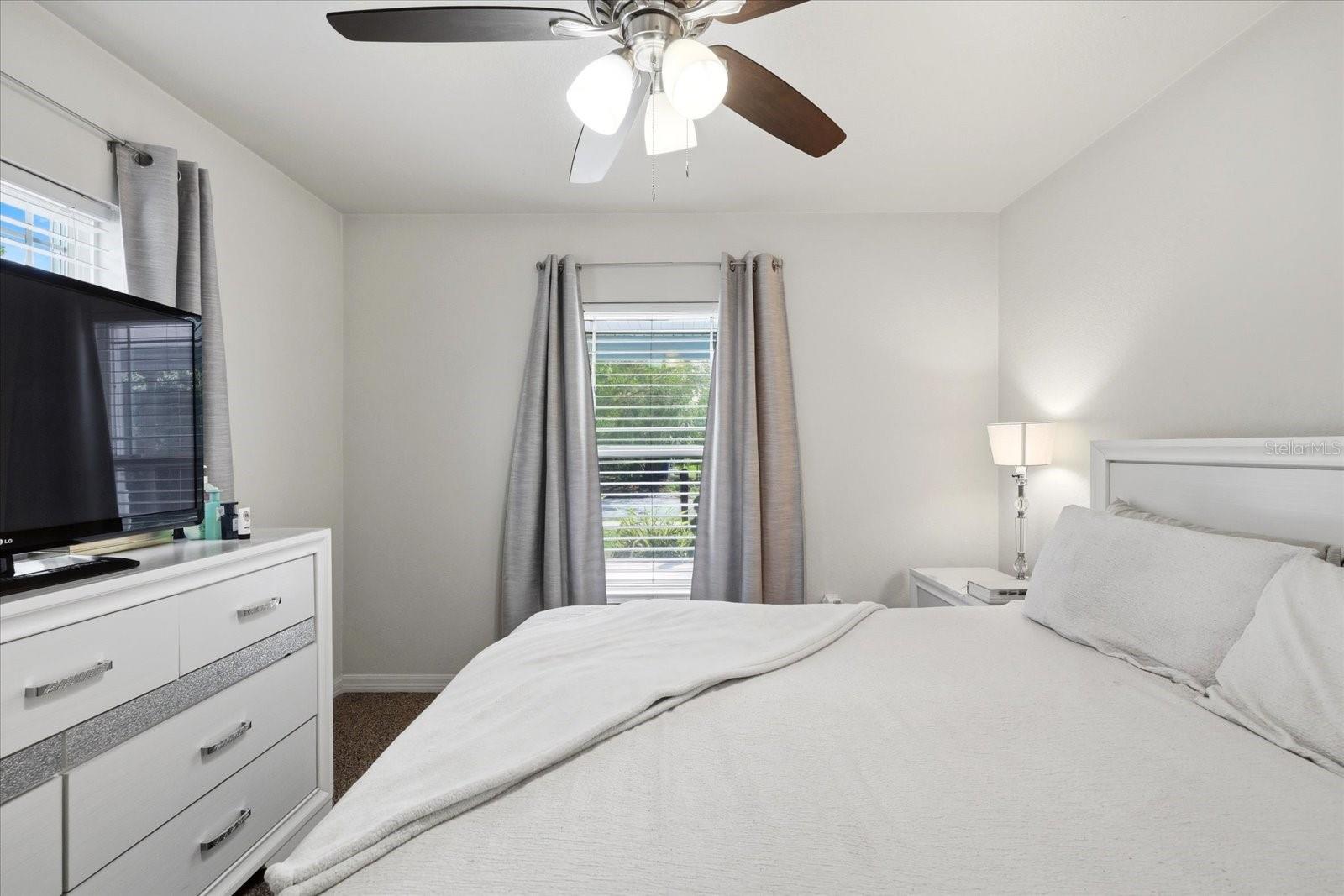 Image 16 of 28 For 1827 48th Street S