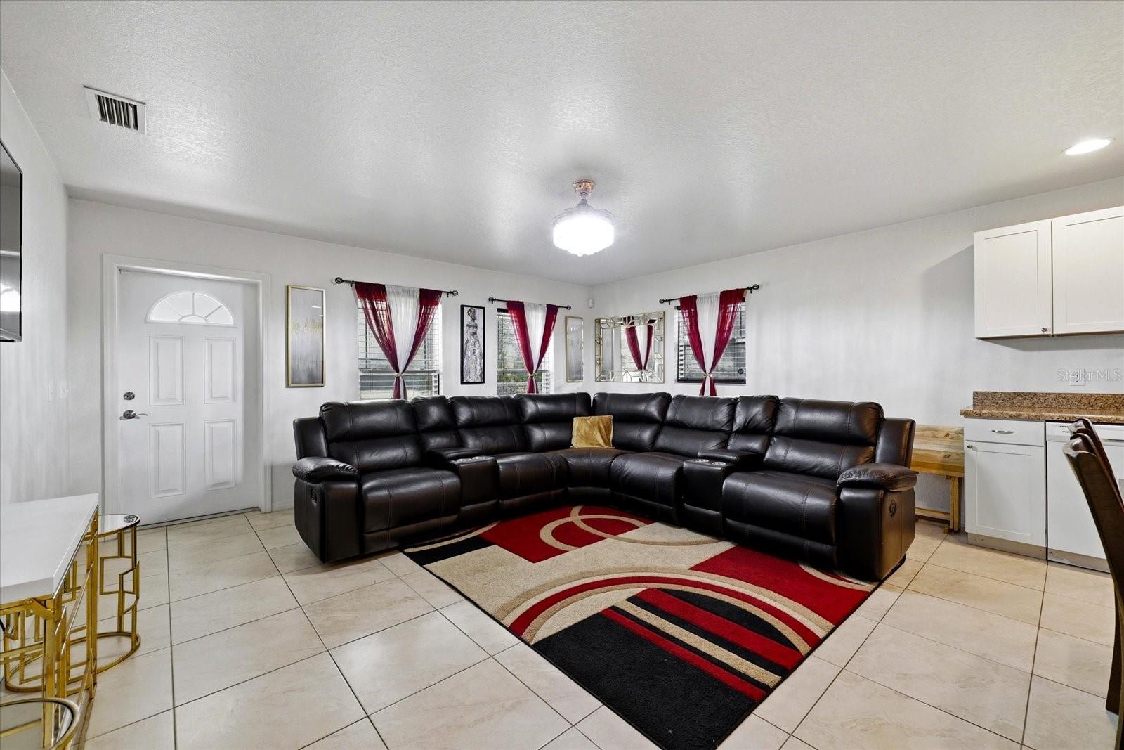 Image 4 of 28 For 1827 48th Street S