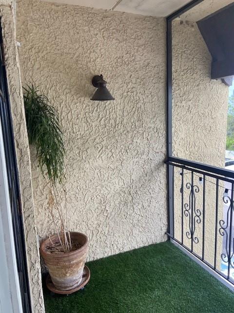 Image 27 of 36 For 108 Alameda Court 334