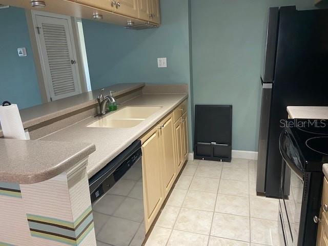 Image 5 of 36 For 108 Alameda Court 334