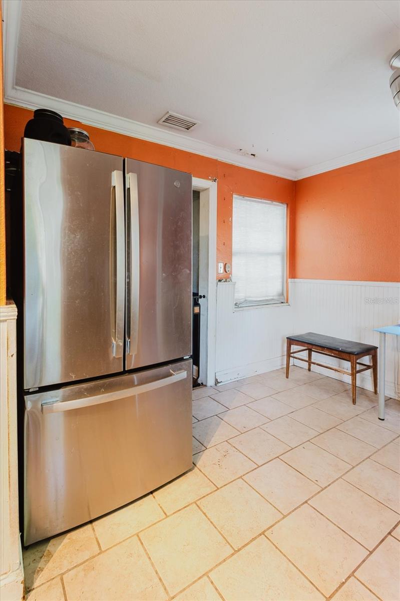 Image 14 of 30 For 765 60th Avenue Ne