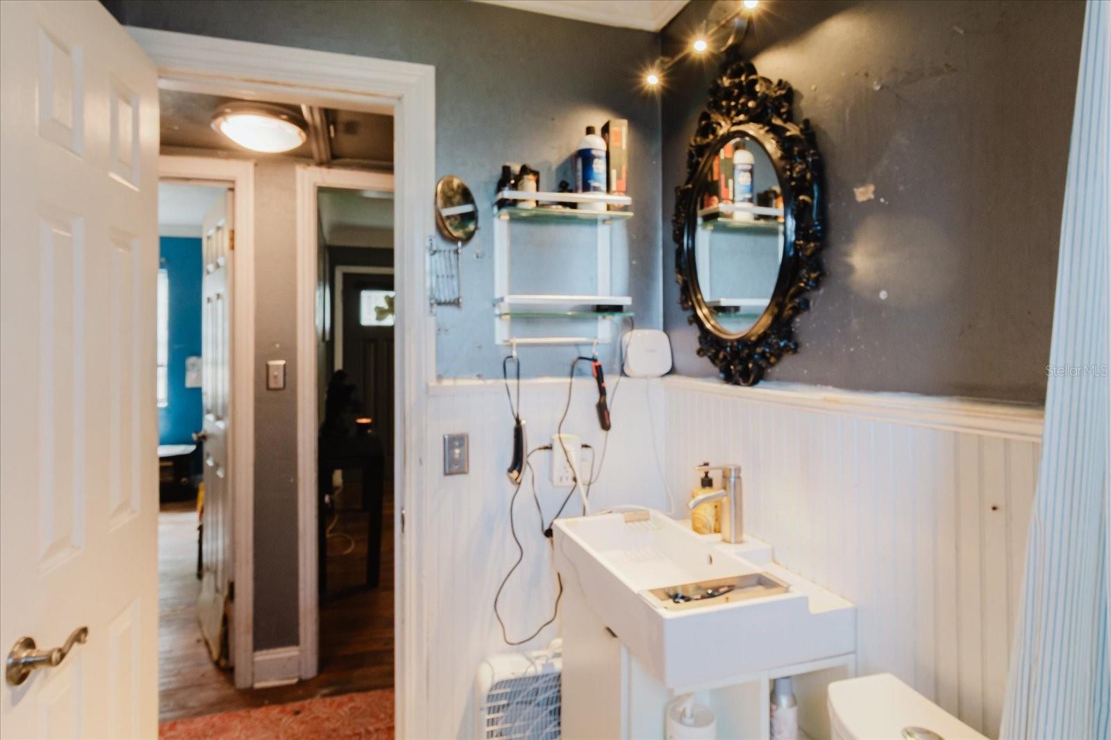 Image 19 of 30 For 765 60th Avenue Ne