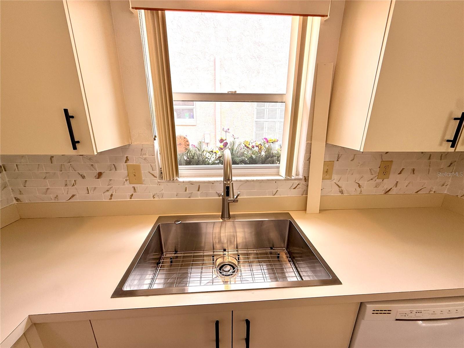 Image 28 of 62 For 7830 Becket Street