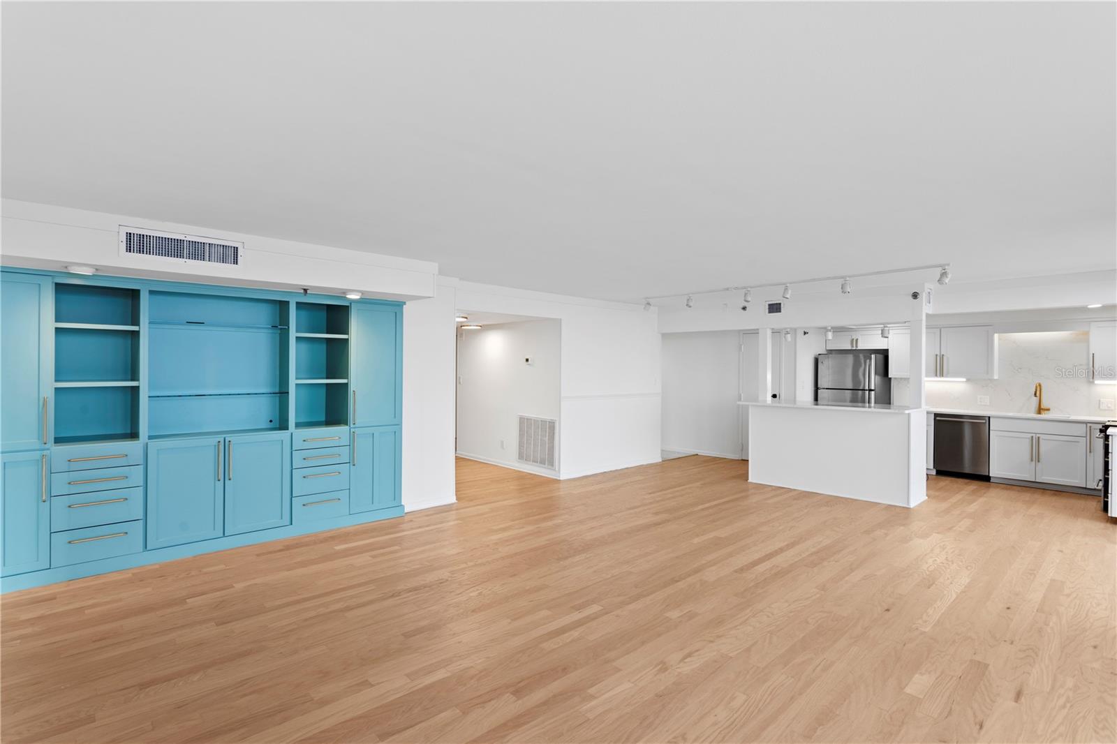 Image 11 of 55 For 3301 Bayshore Boulevard 1904d