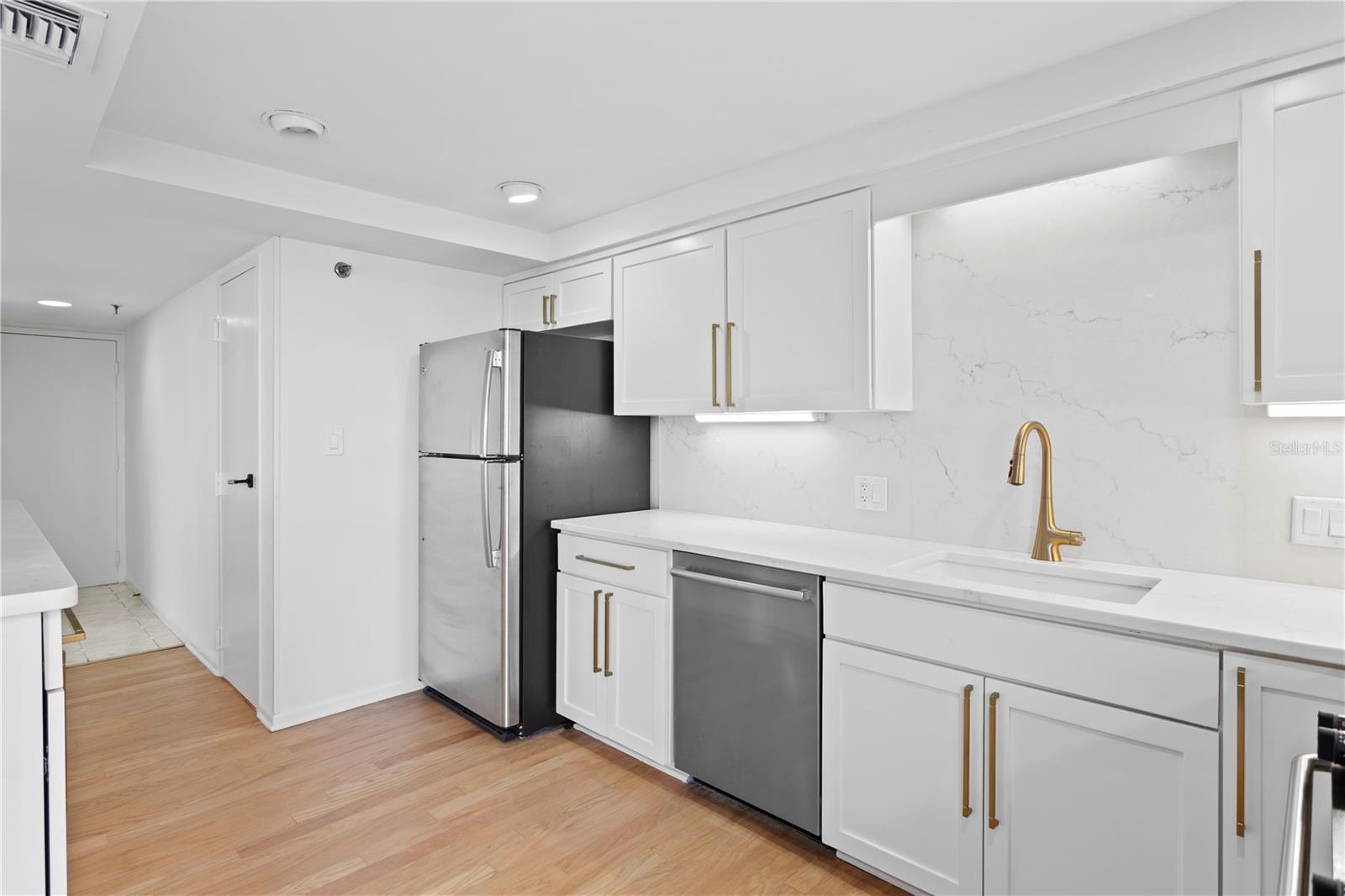 Image 16 of 55 For 3301 Bayshore Boulevard 1904d