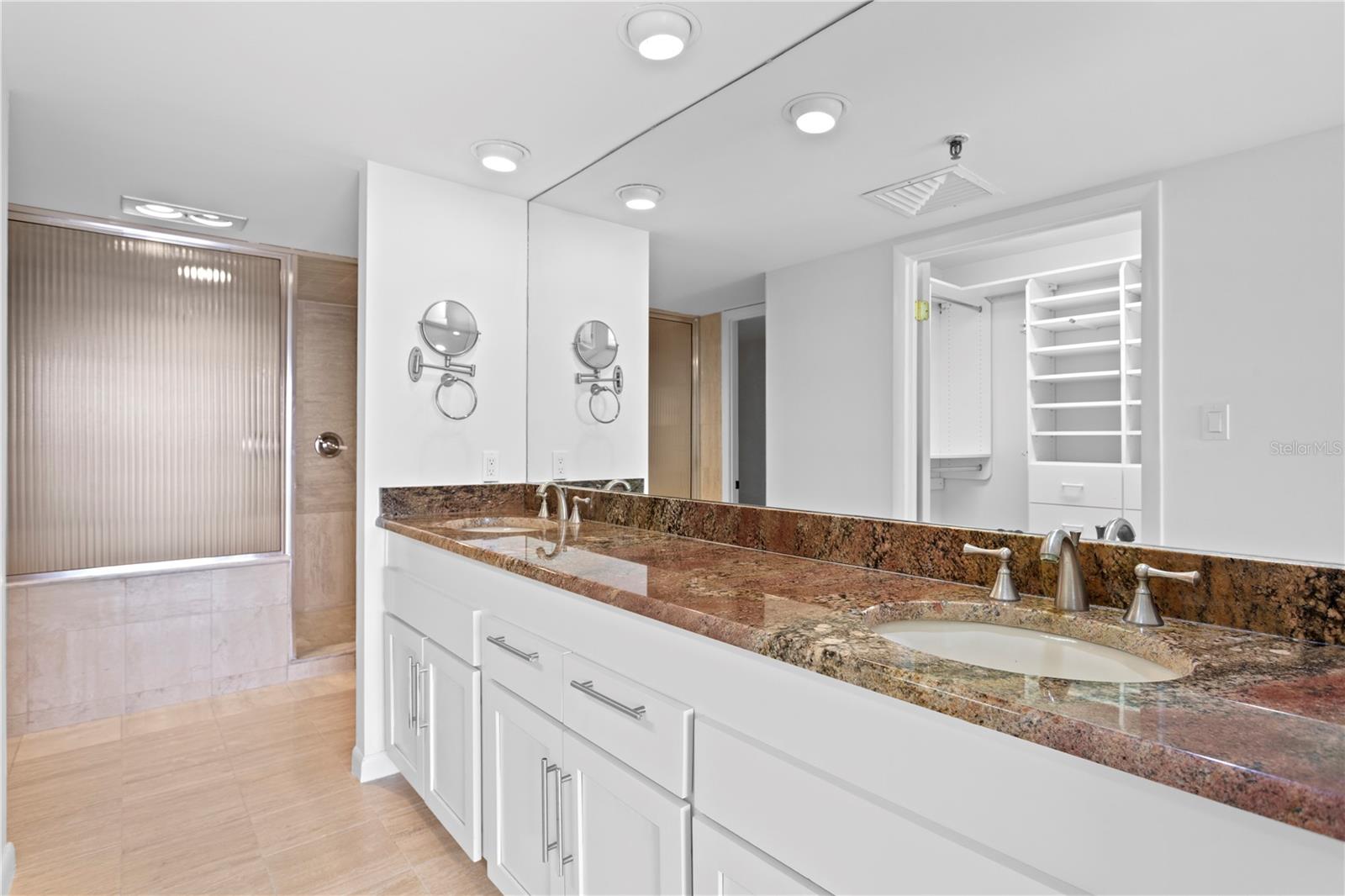 Image 25 of 55 For 3301 Bayshore Boulevard 1904d