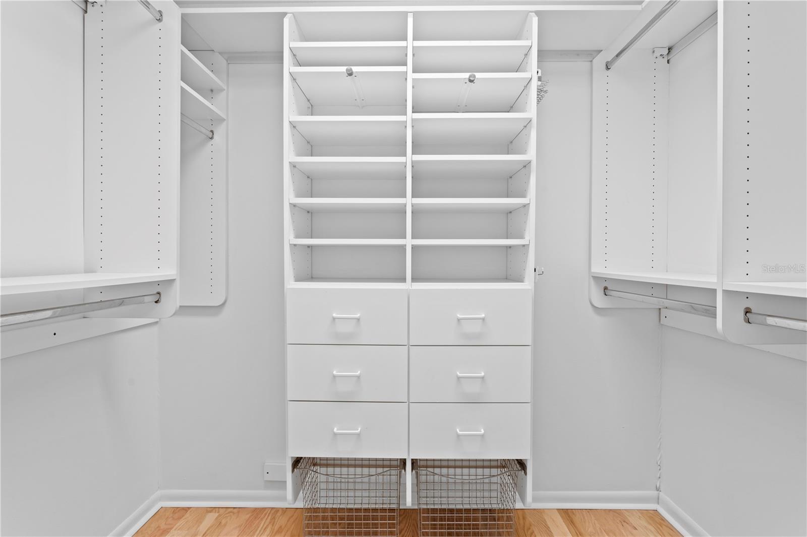 Image 27 of 55 For 3301 Bayshore Boulevard 1904d