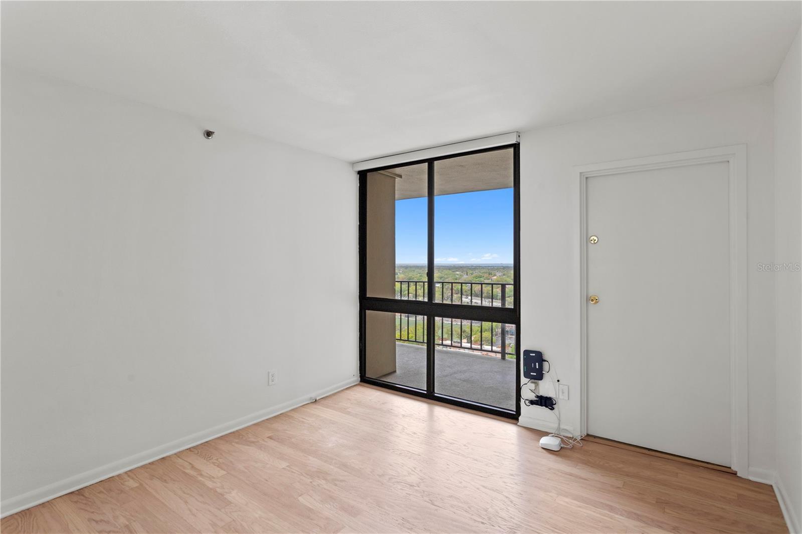 Image 34 of 55 For 3301 Bayshore Boulevard 1904d