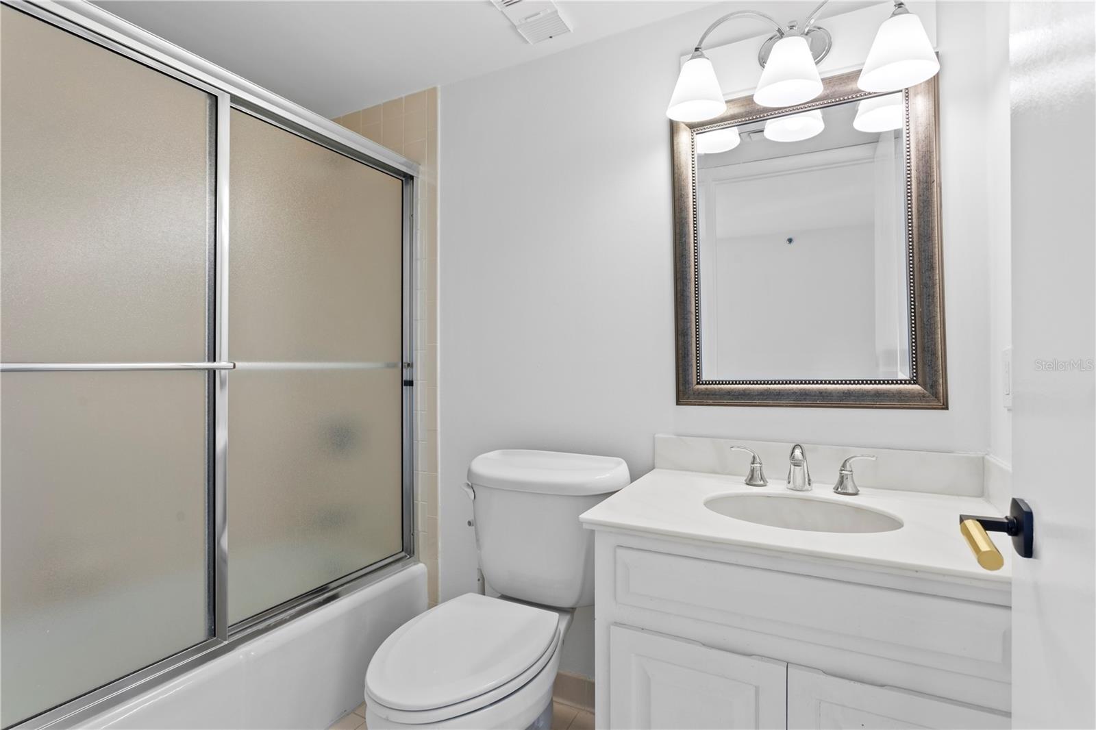 Image 36 of 55 For 3301 Bayshore Boulevard 1904d