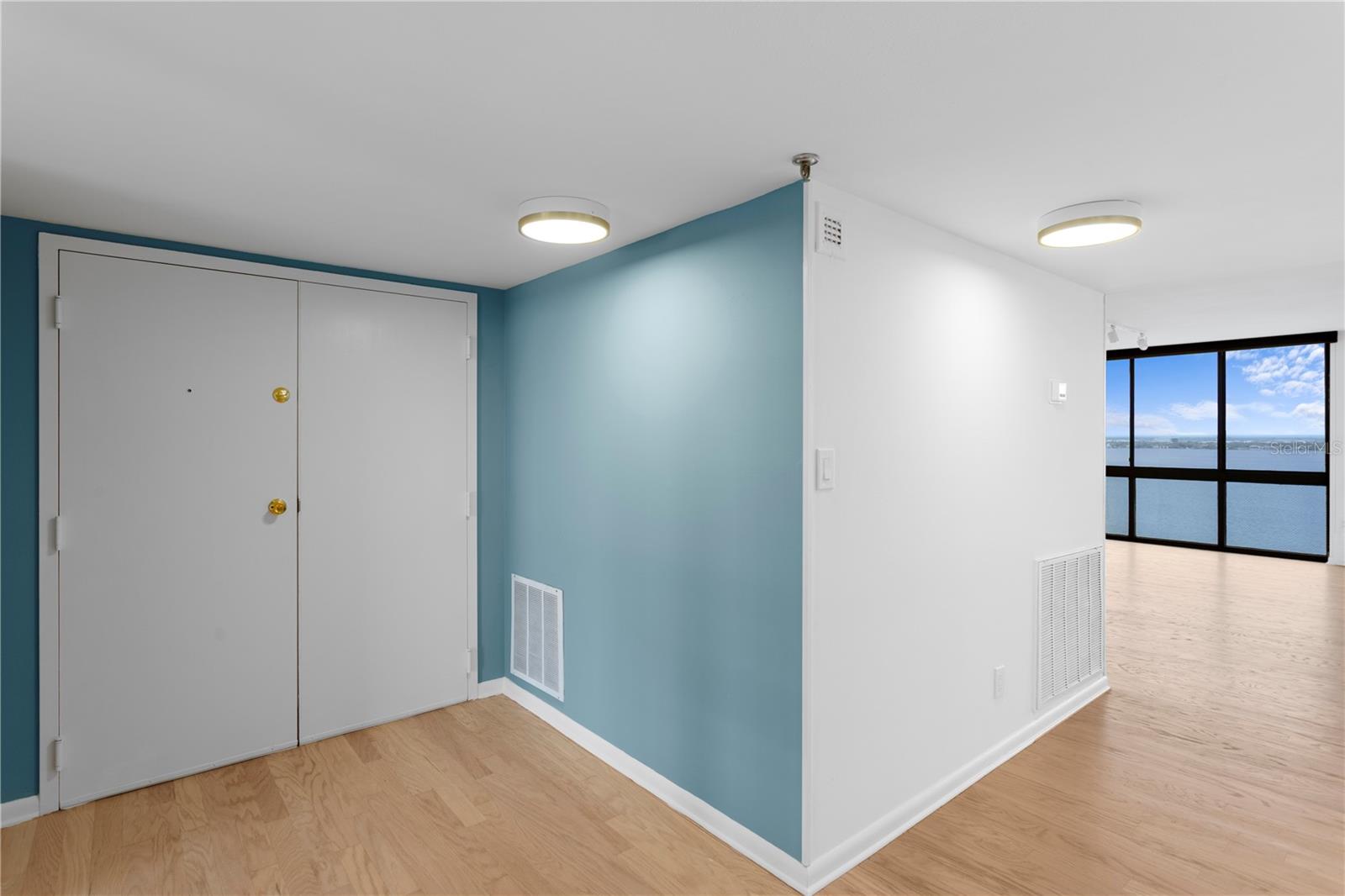 Image 38 of 55 For 3301 Bayshore Boulevard 1904d