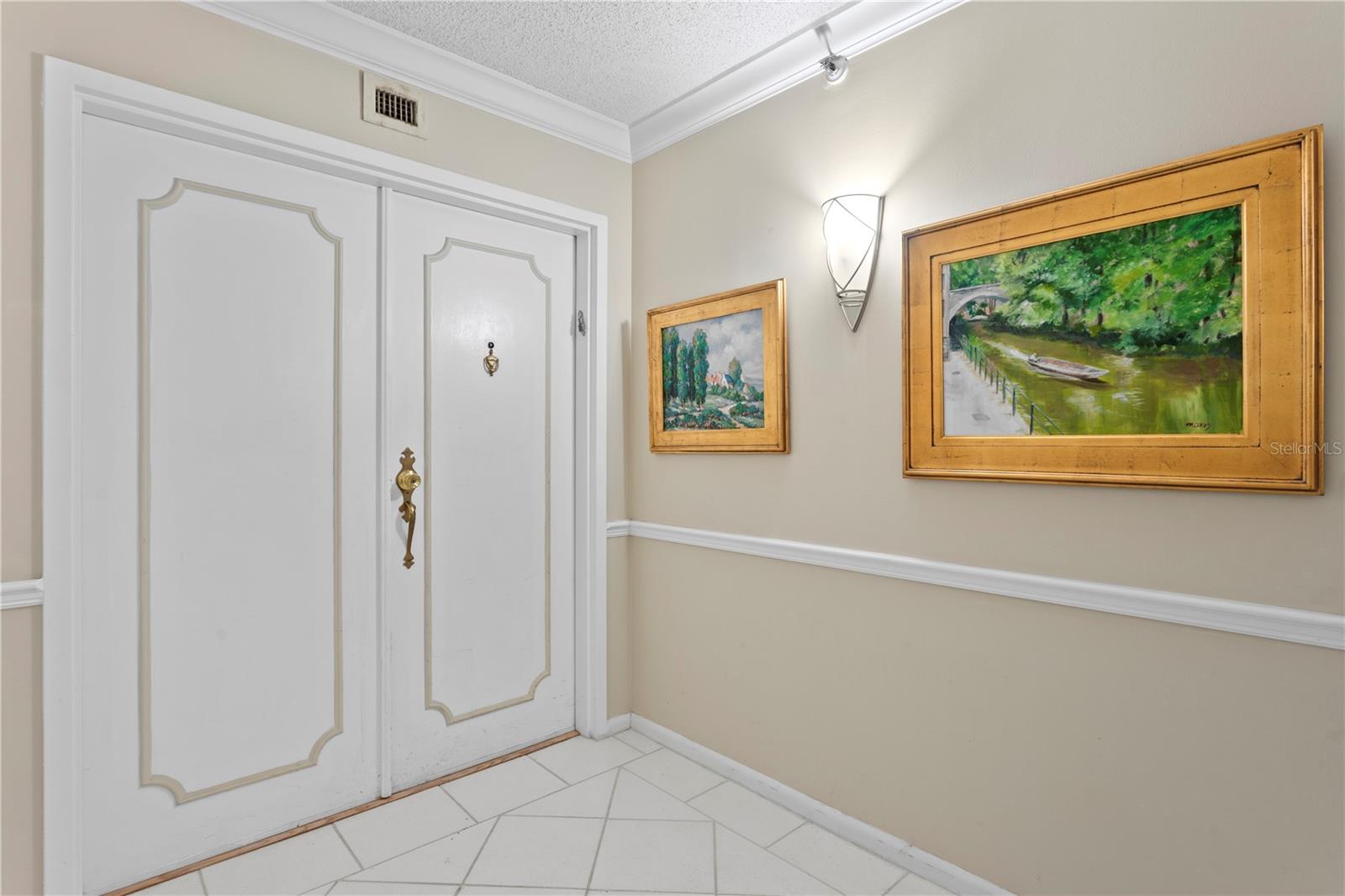 Image 4 of 55 For 3301 Bayshore Boulevard 1904d