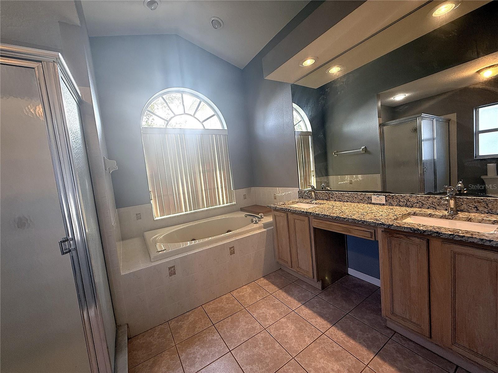 Image 15 of 27 For 8839 Greenleaf Court