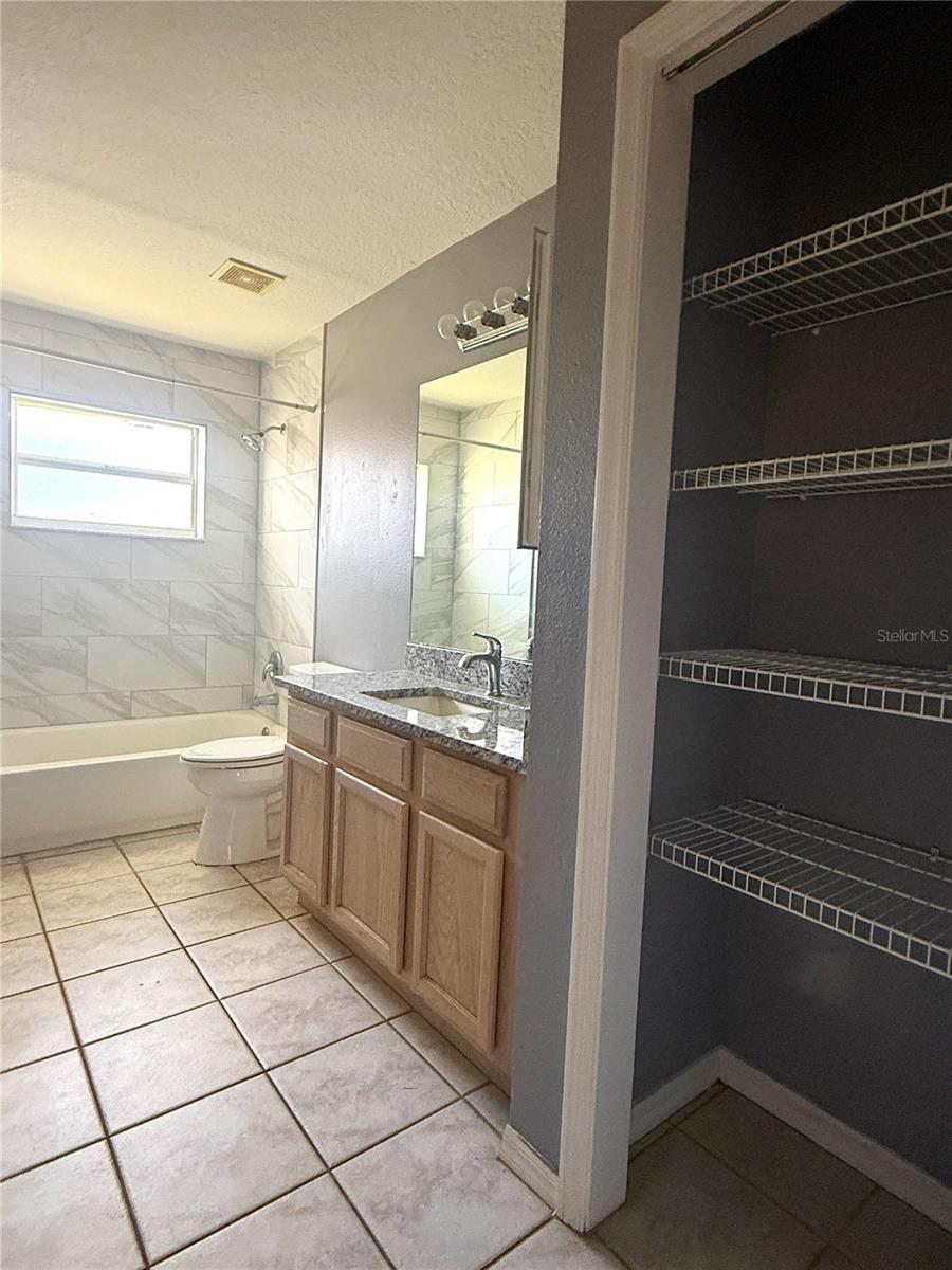 Image 20 of 27 For 8839 Greenleaf Court