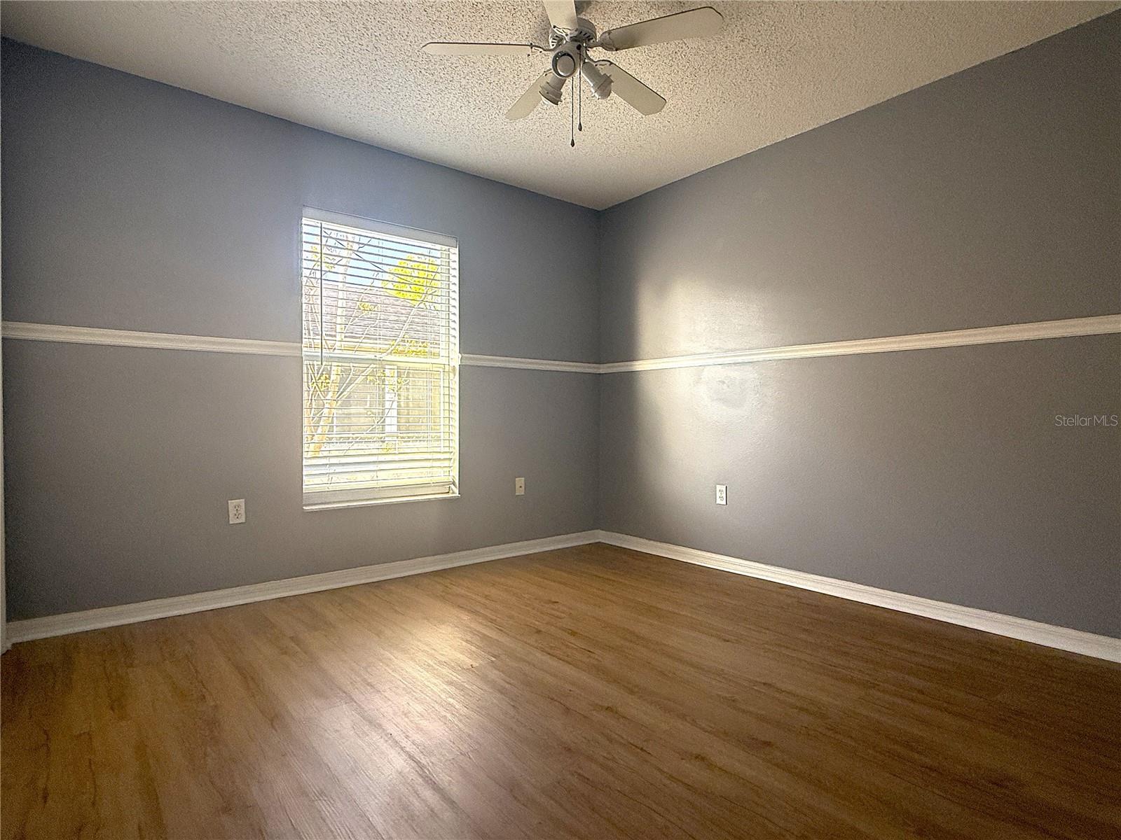 Image 21 of 27 For 8839 Greenleaf Court