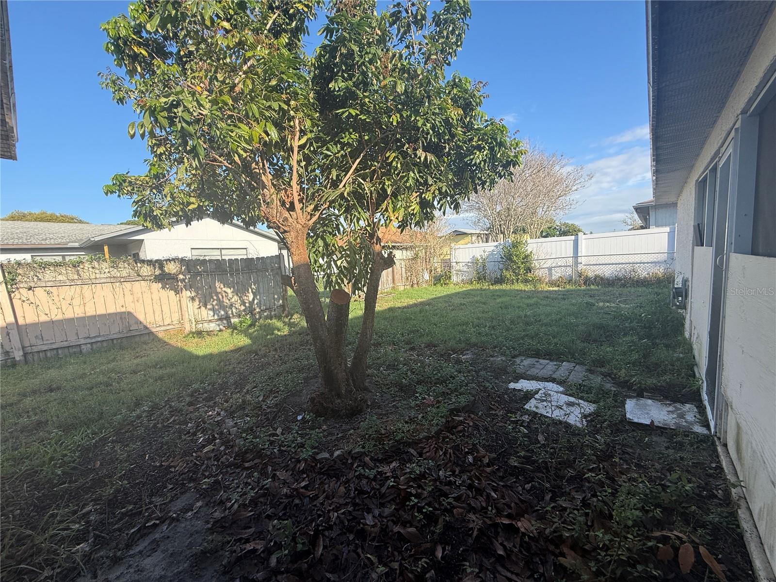 Image 25 of 27 For 8839 Greenleaf Court