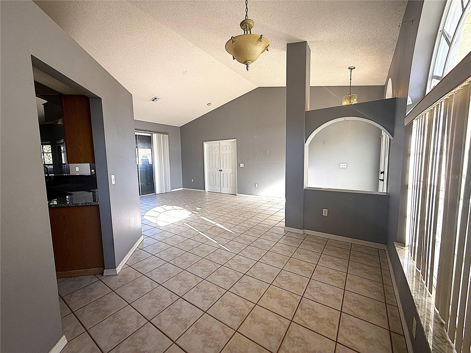 Image 8 of 27 For 8839 Greenleaf Court