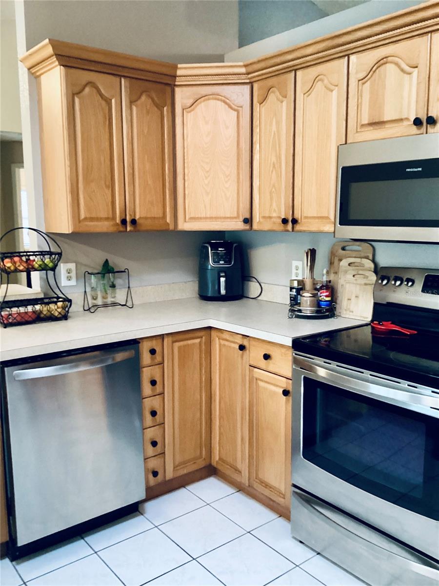 Image 13 of 28 For 525 Rapid Falls Drive