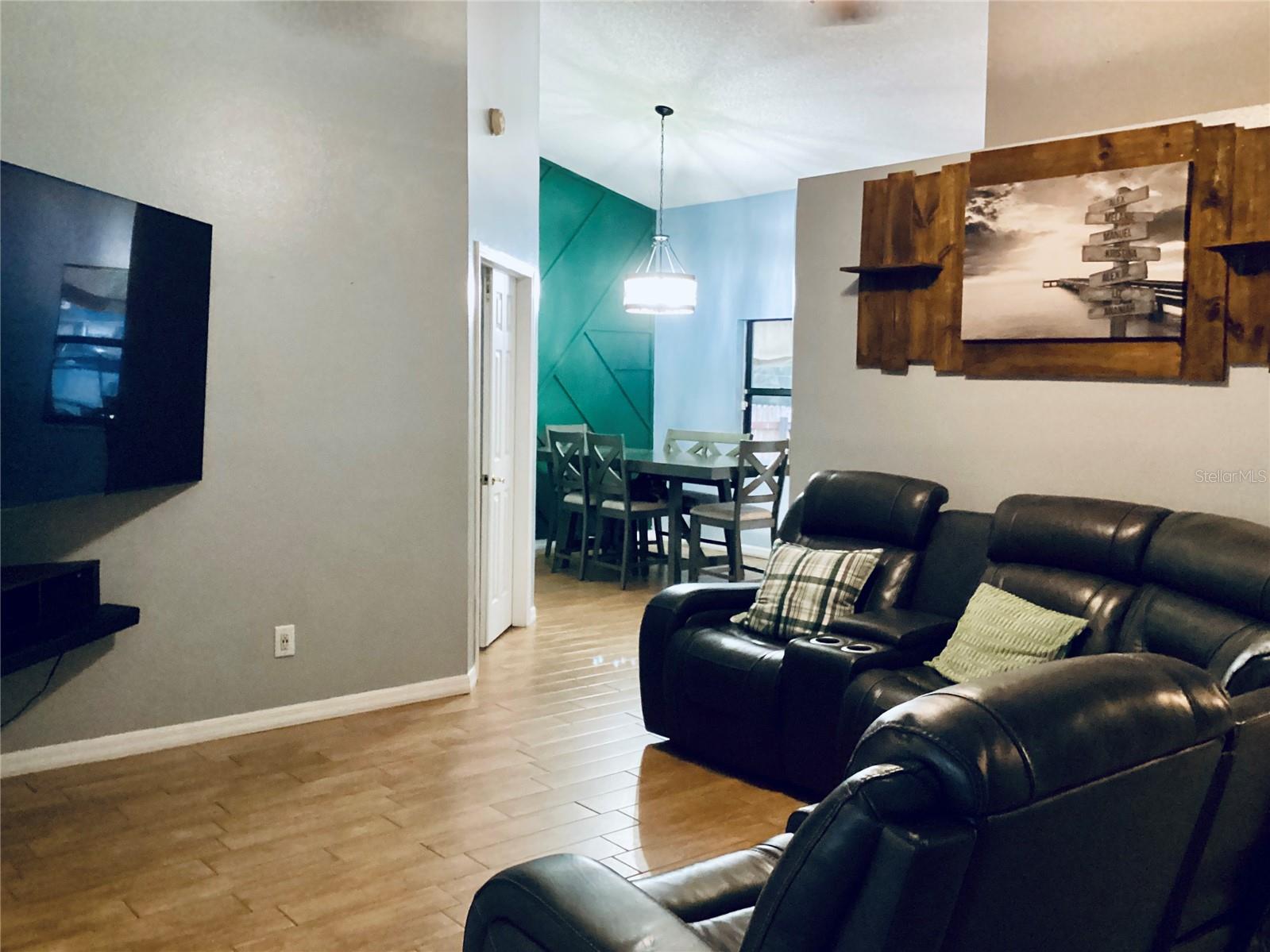 Image 21 of 28 For 525 Rapid Falls Drive