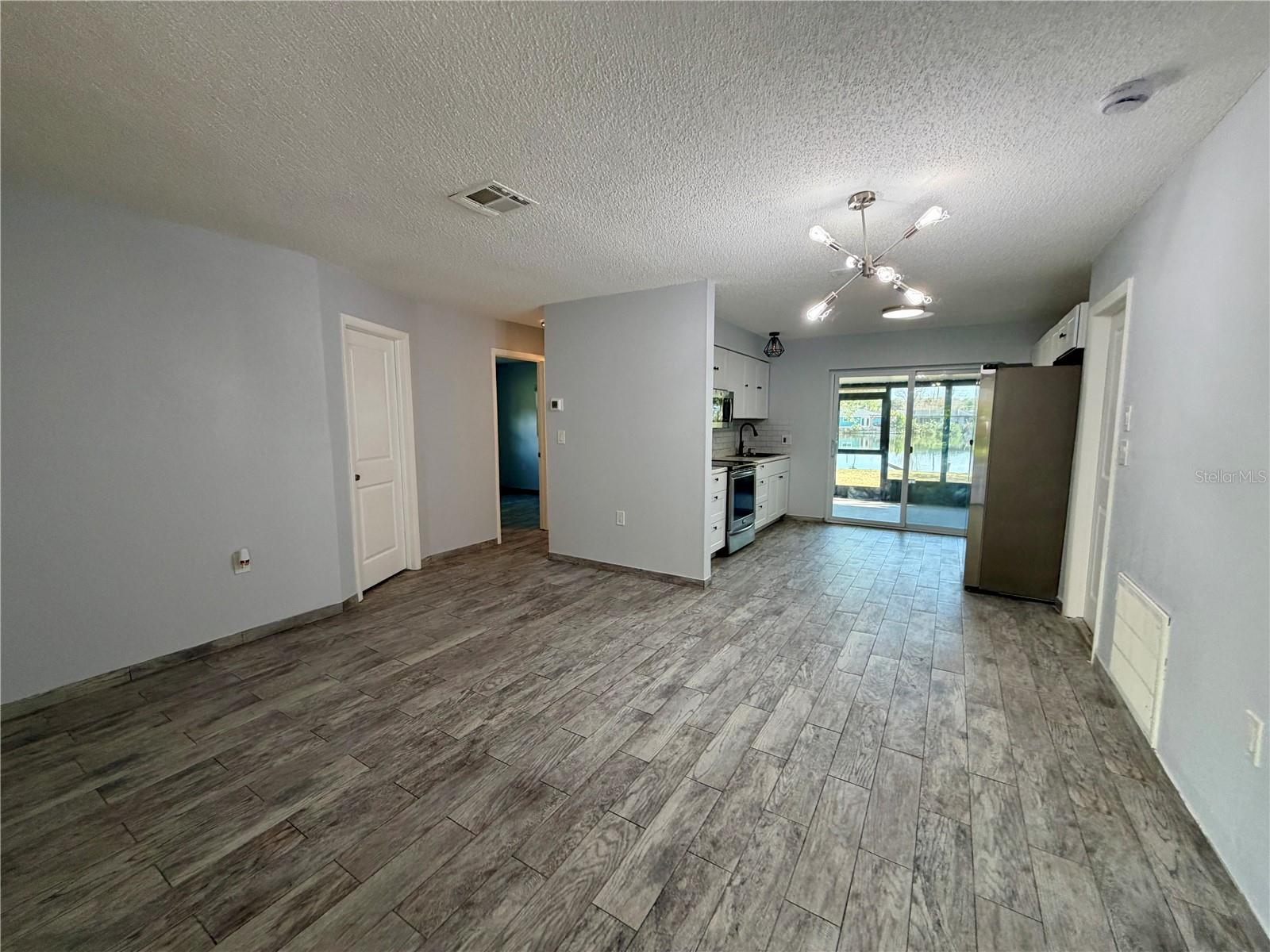 Image 12 of 15 For 4546 Edith Street