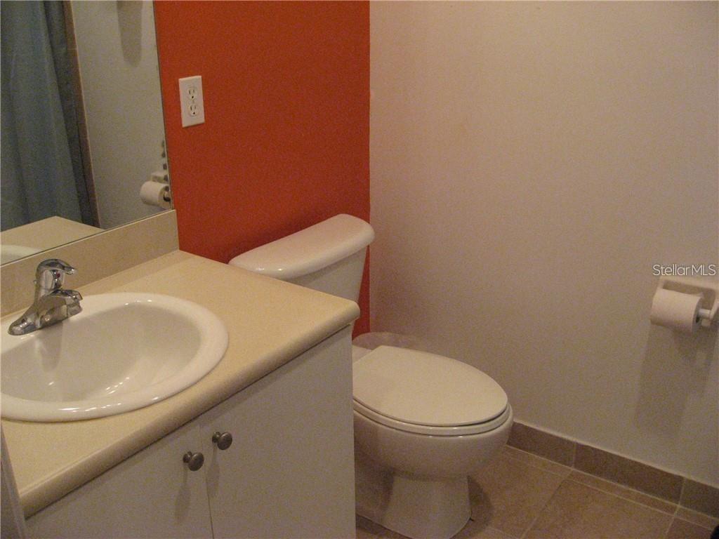 Image 5 of 15 For 8342 Bernwood Cove Loop 804